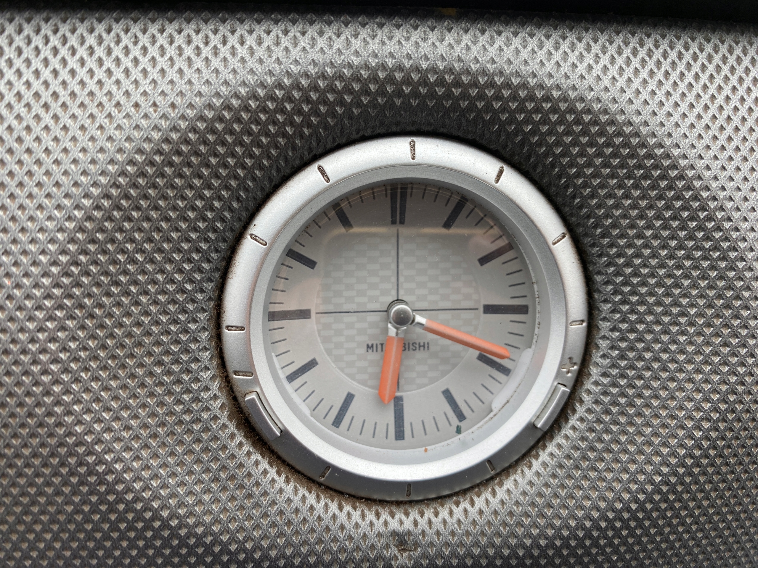 clock clock Mitsubishi Outlander 1 and 03-06