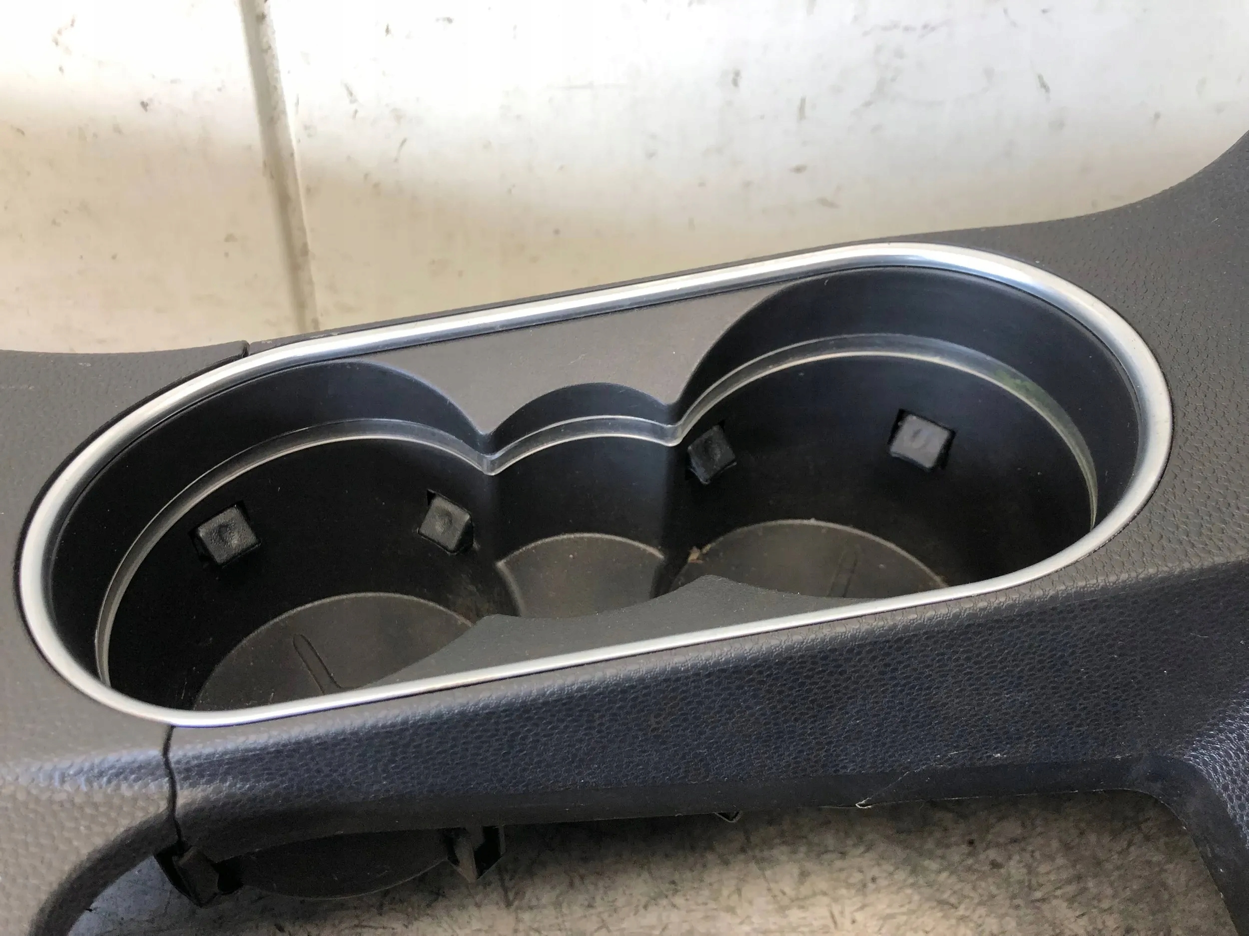TUNEL central armrest FORD FIESTA MK7