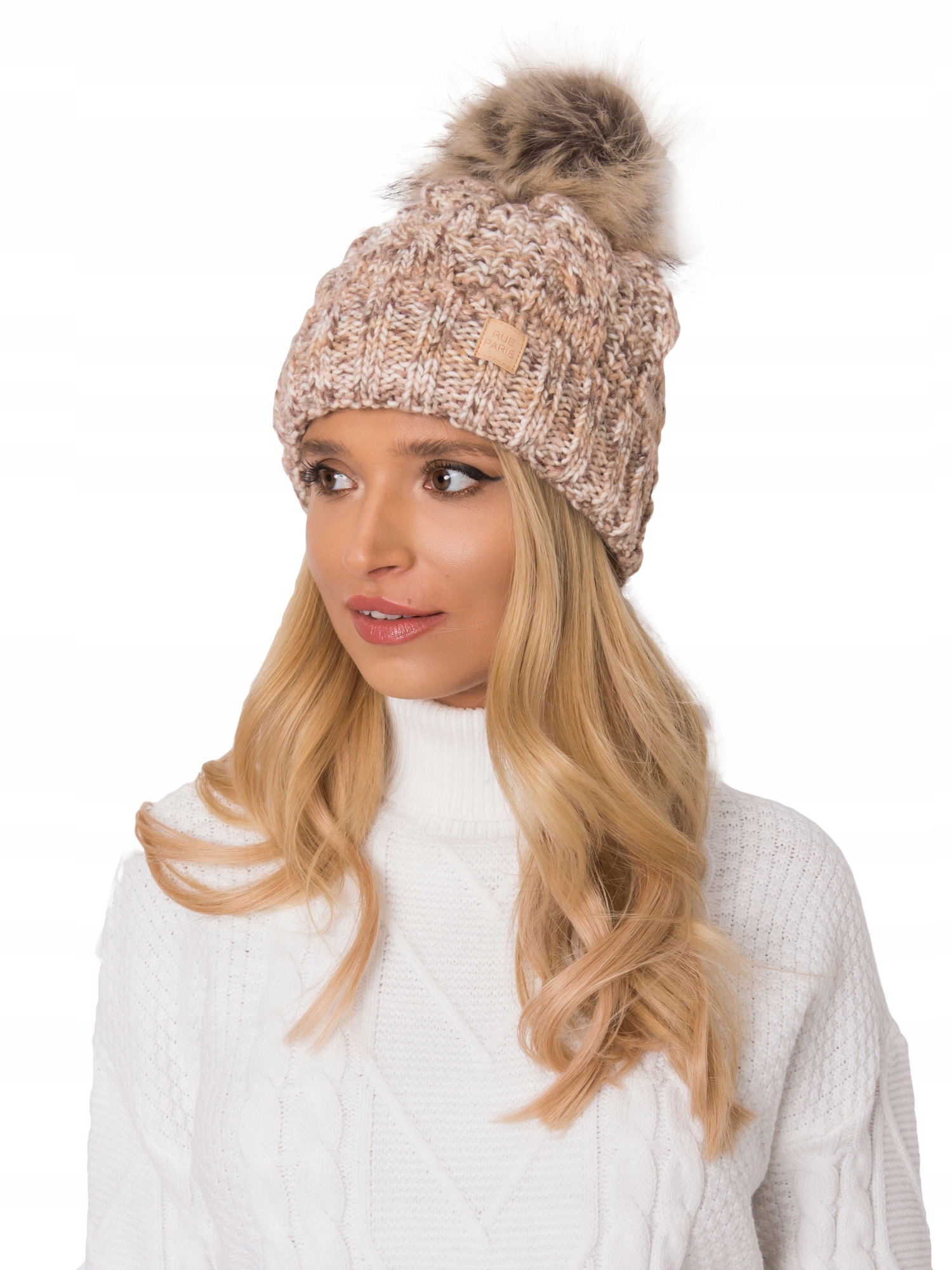 

Czapka Zimowa Z Pomponem damska beanie