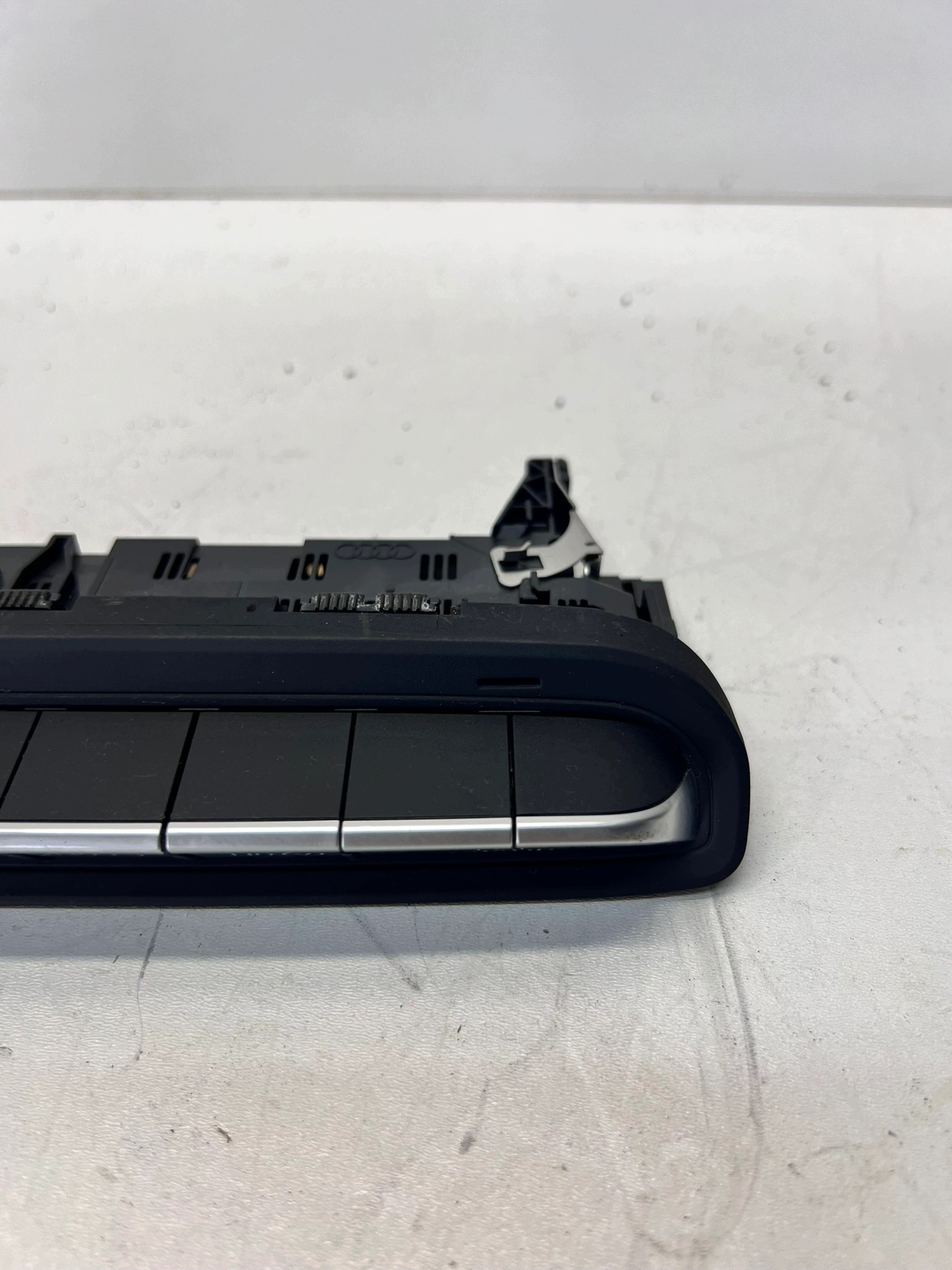 PANEL GUZIK DRIVE SELECT START STOP ESP AUDI A4 B9 8W0925301AT