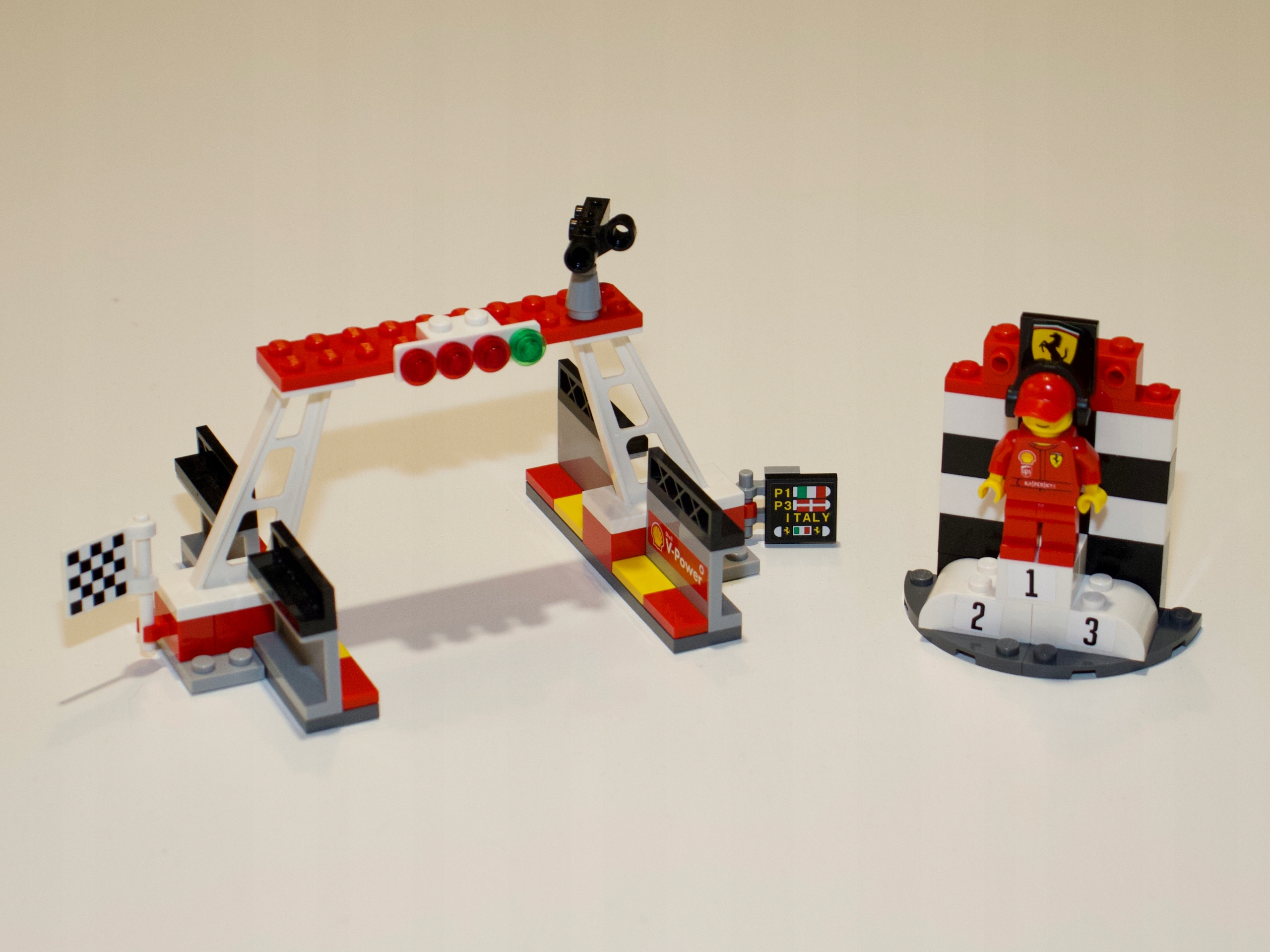 LEGO Racers 40194 LegoFinish Line u0026 Podium