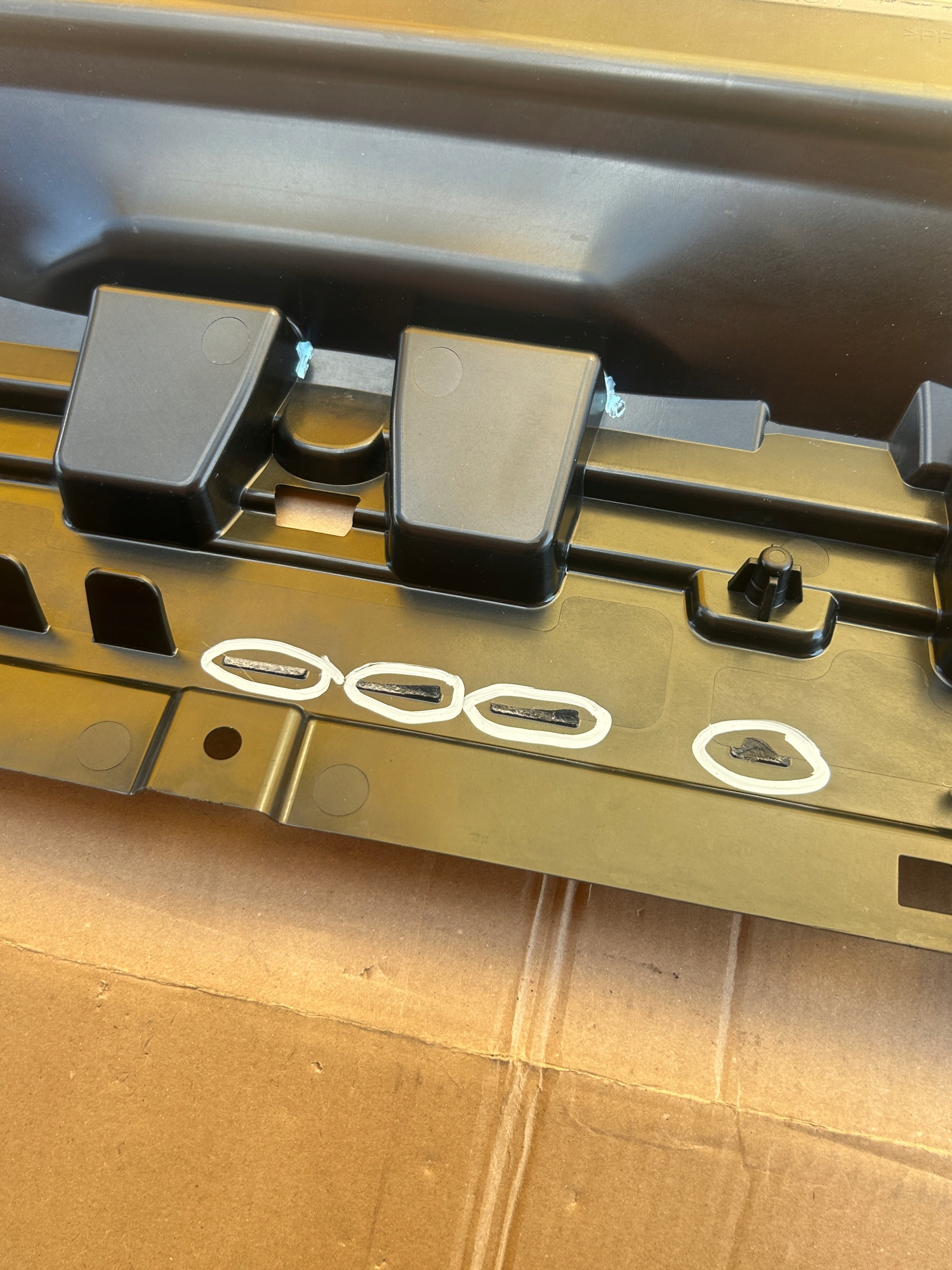 AUDI Q7 4M0 S-LINE cover bumper front 4M0807611G