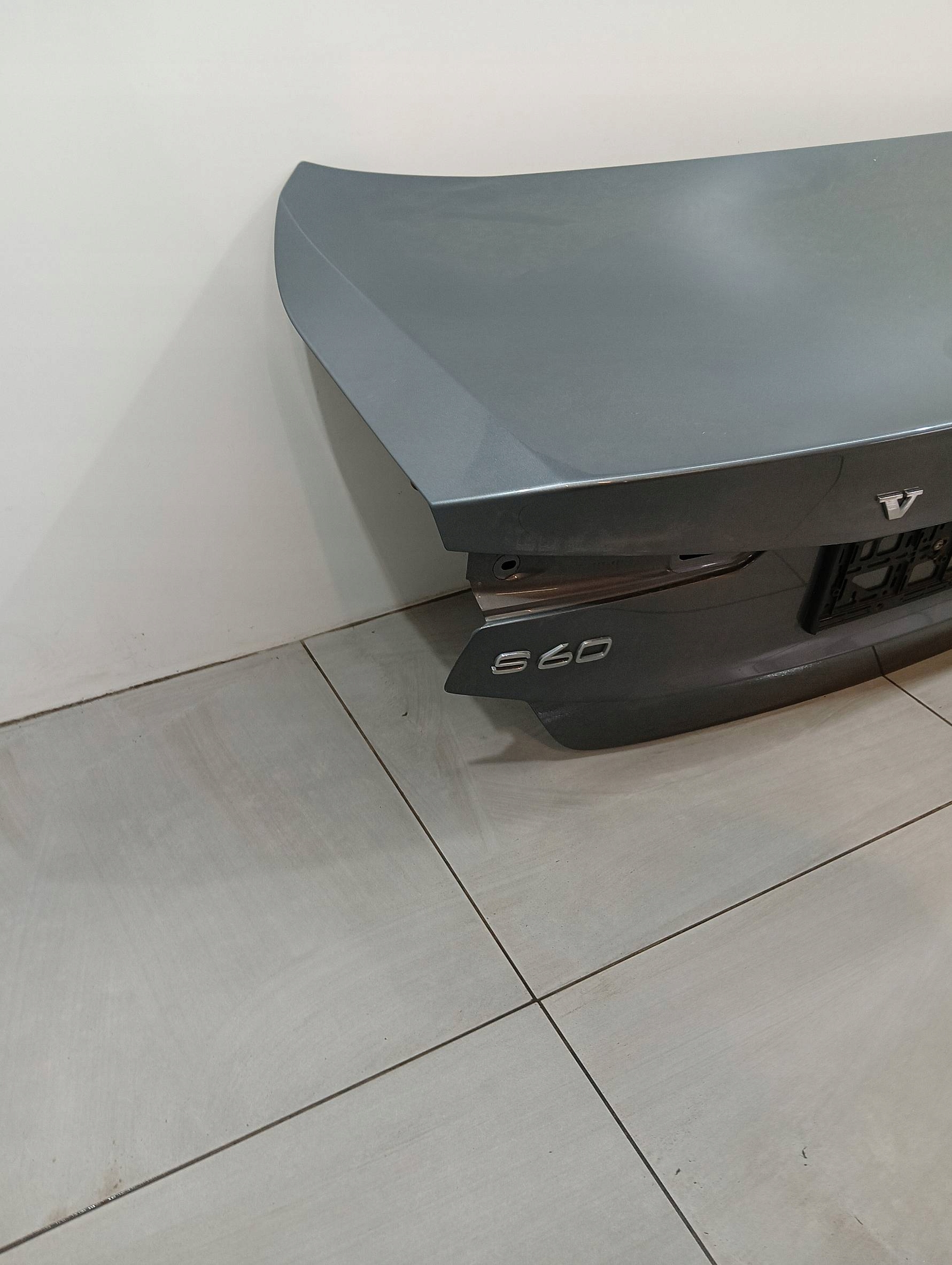 boot door sedan Volvo S60 III (2018-2024)
