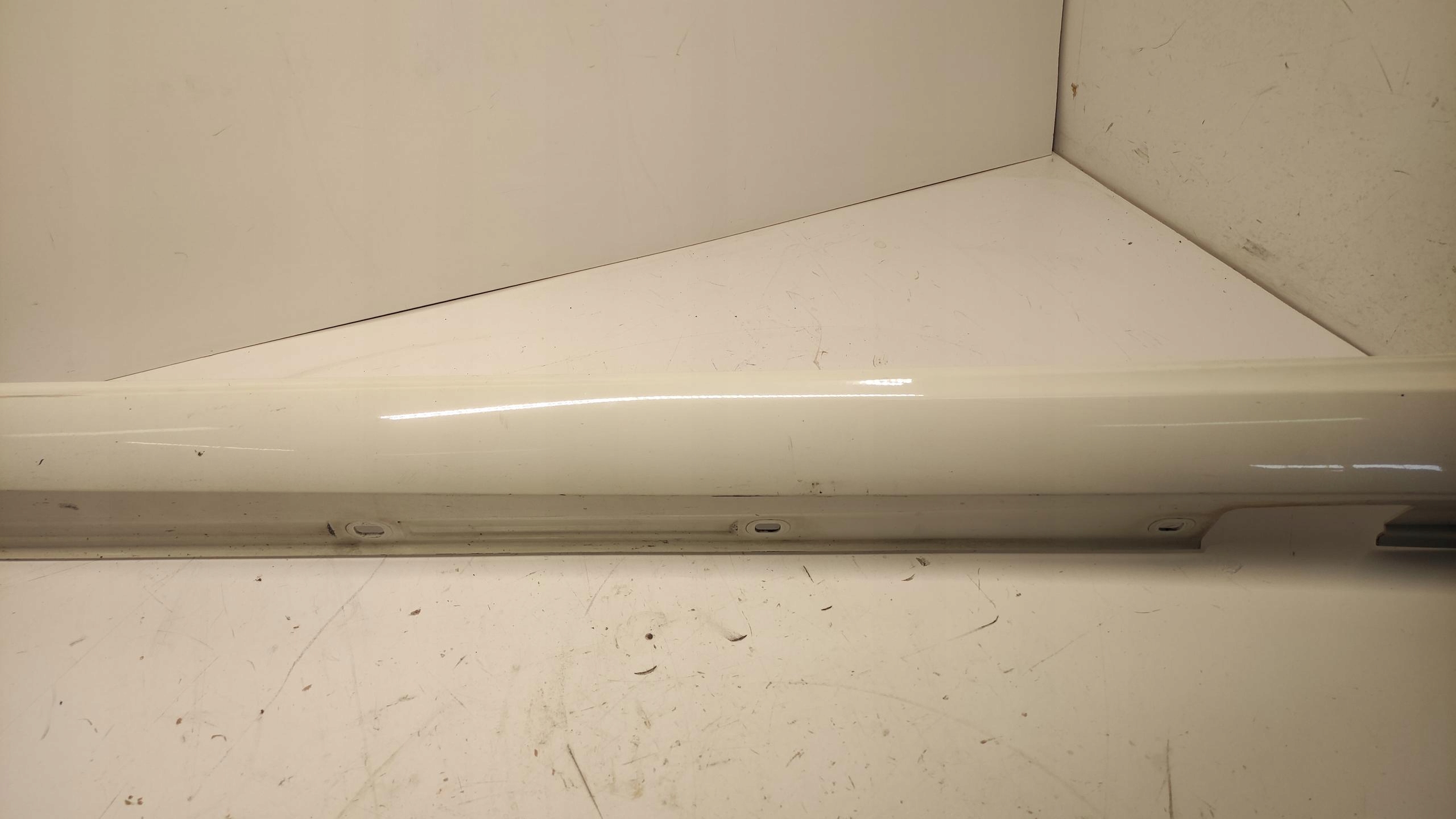 moulding threshold left MERCEDES W246 B-KLASA A2466900240