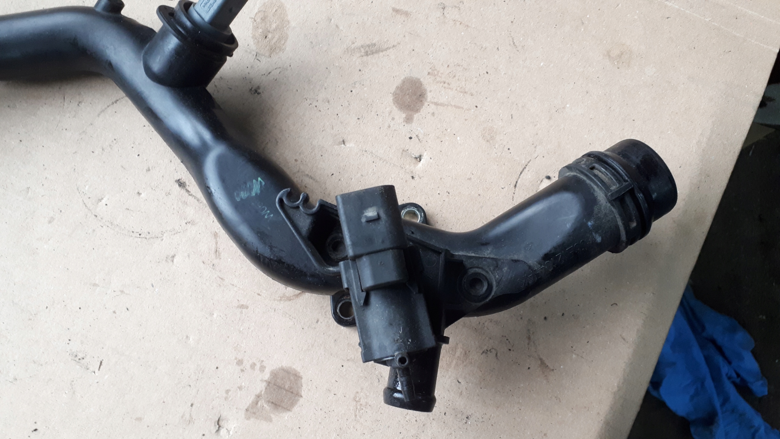 A6 C7 4G CIJEVČICA MAGISTRALA VODE 3.0 TFSI A7 S4 B8