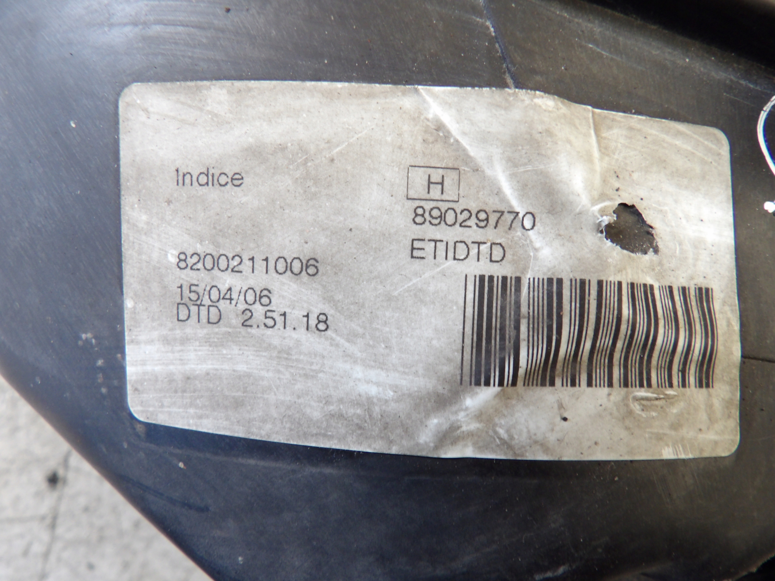 Dacia Logan light front right 8200211006 89029770