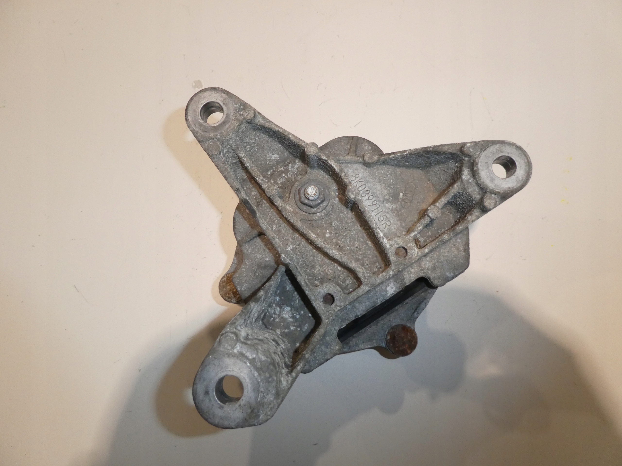 holder gearbox mounting AUDI A4 A5 8K0399115R