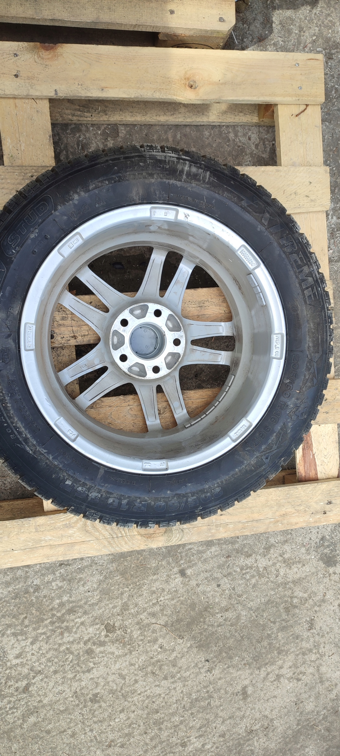 disc audi A4 B8 DEZENT 7JX16 ET35 5X112