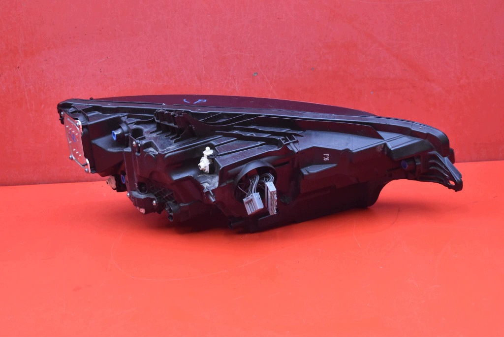REFLEKTOR left light front LED EU VOLVO V60 2 II LIFT 23