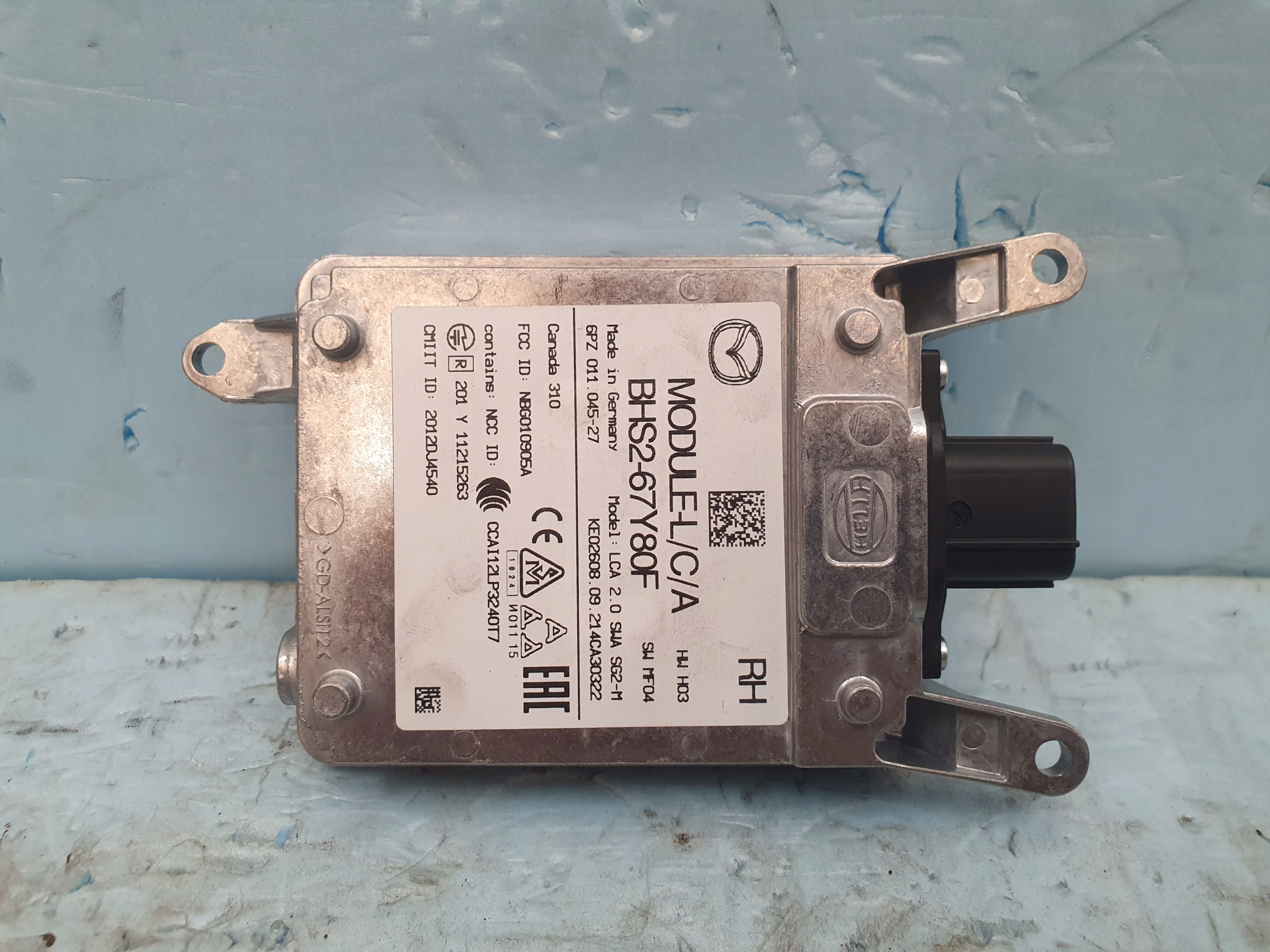 mazda oe BHS2-67Y80F