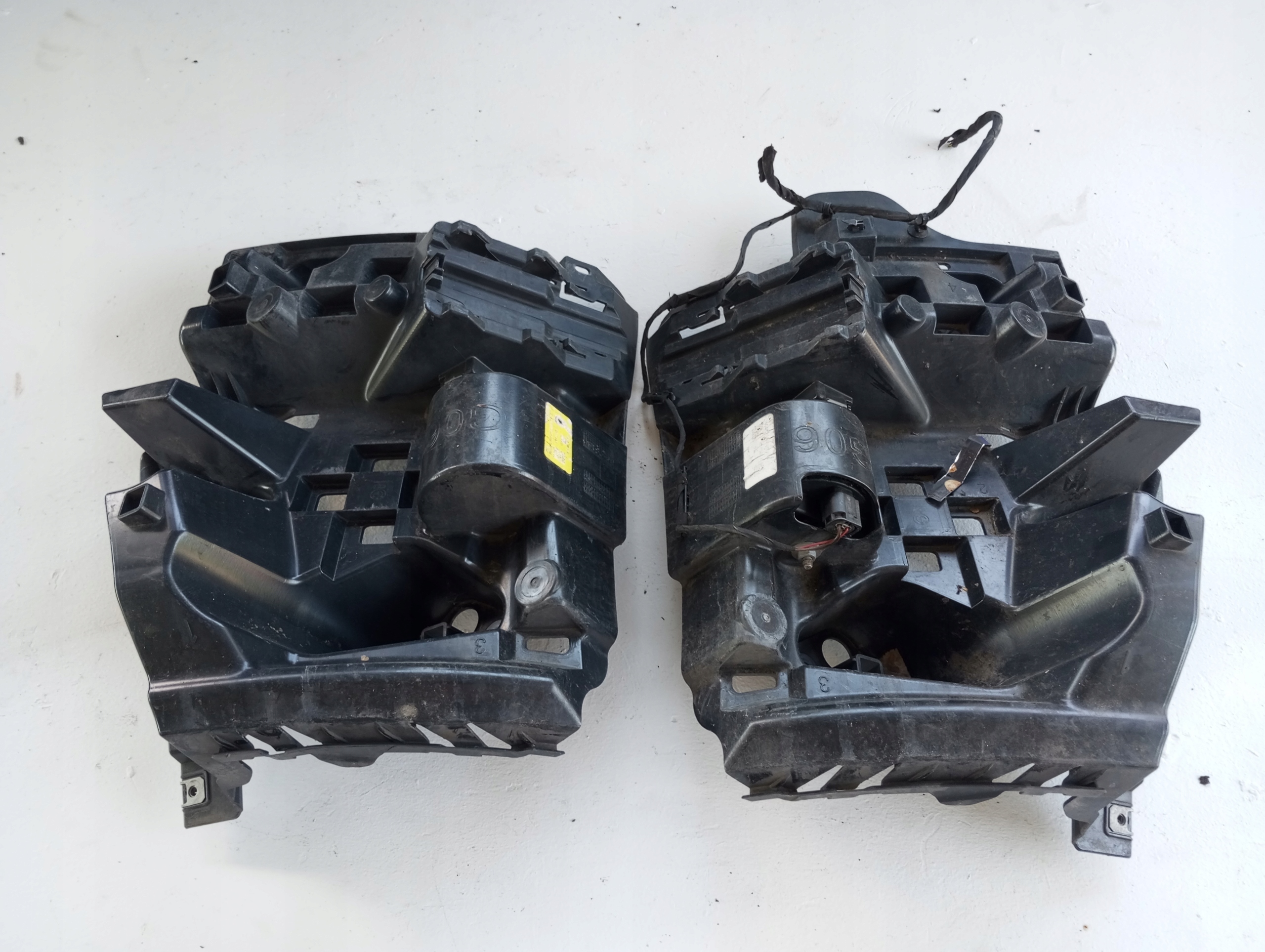 bumper bracket rear part BMW X6 G06 7425445 7425446