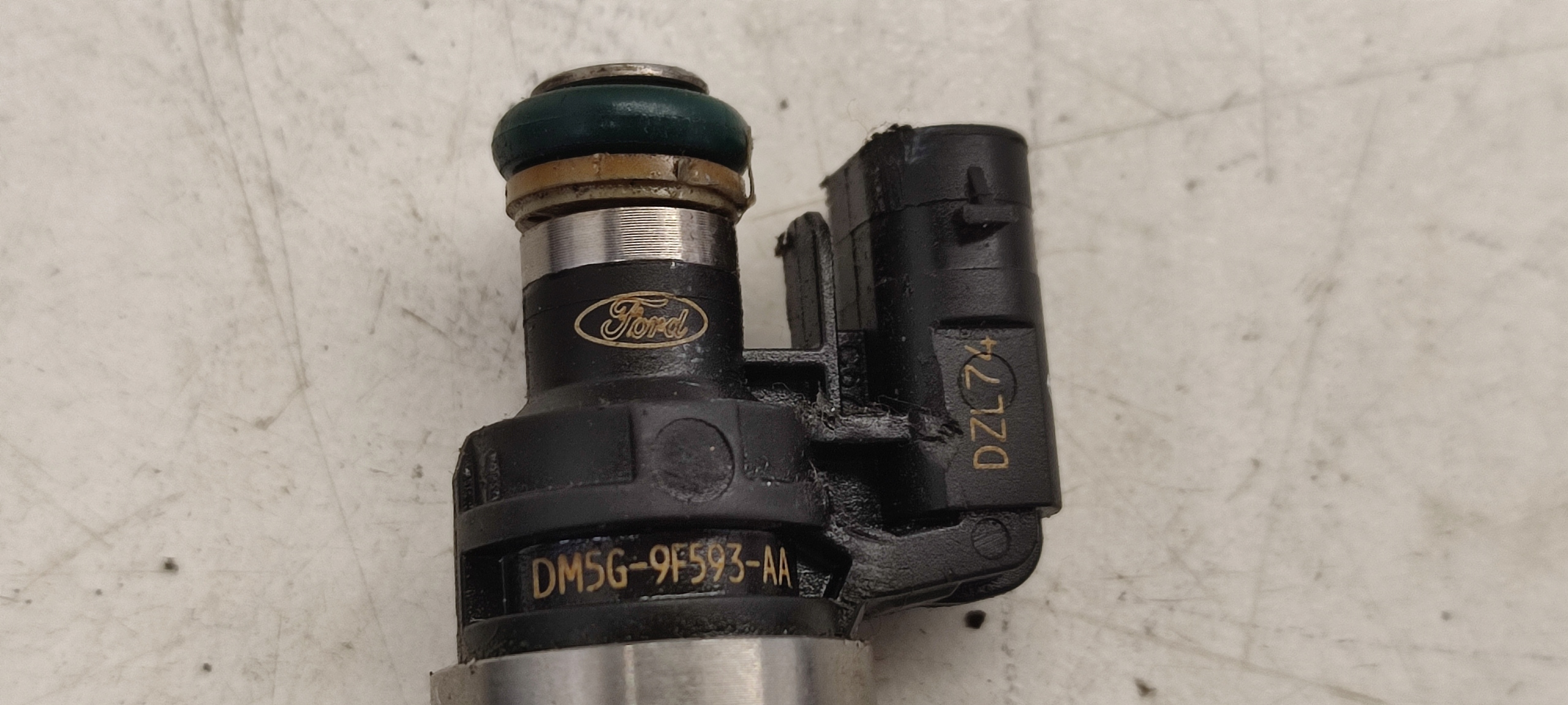 injector DM5G9F593AA Ford Focus MK3 1,0 Ecoboost