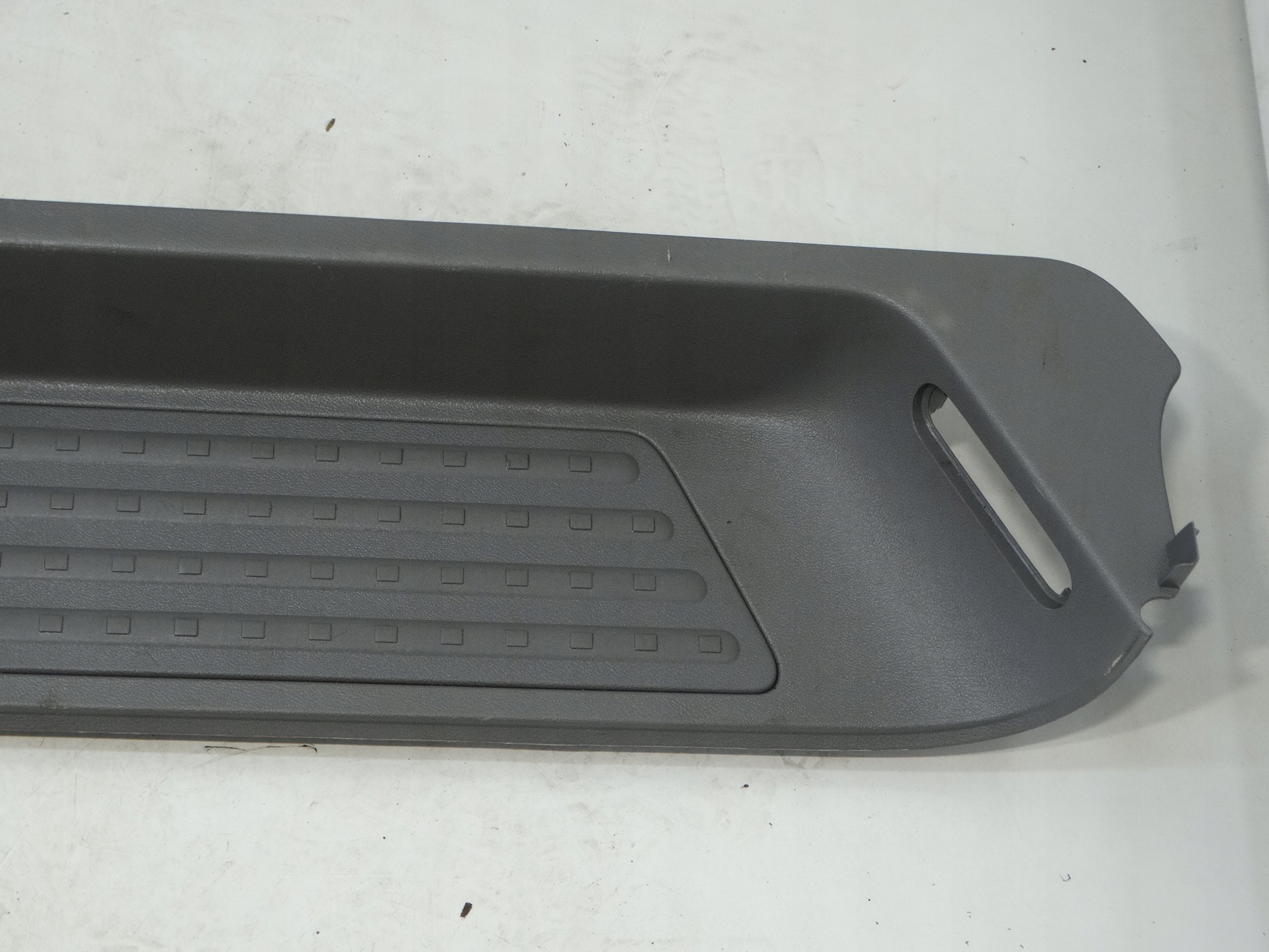 threshold STOPIEN door of the sliding left right VW T5 MULTIVAN 7H5863725D
