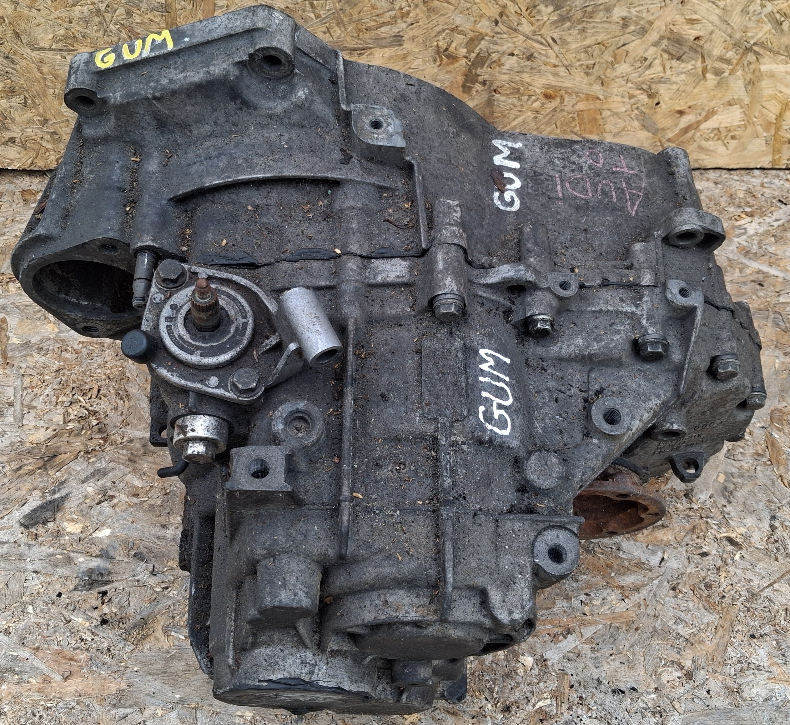 Getriebe MANUALANA AUDI A3 S3 8P 3.2 V6 GUM