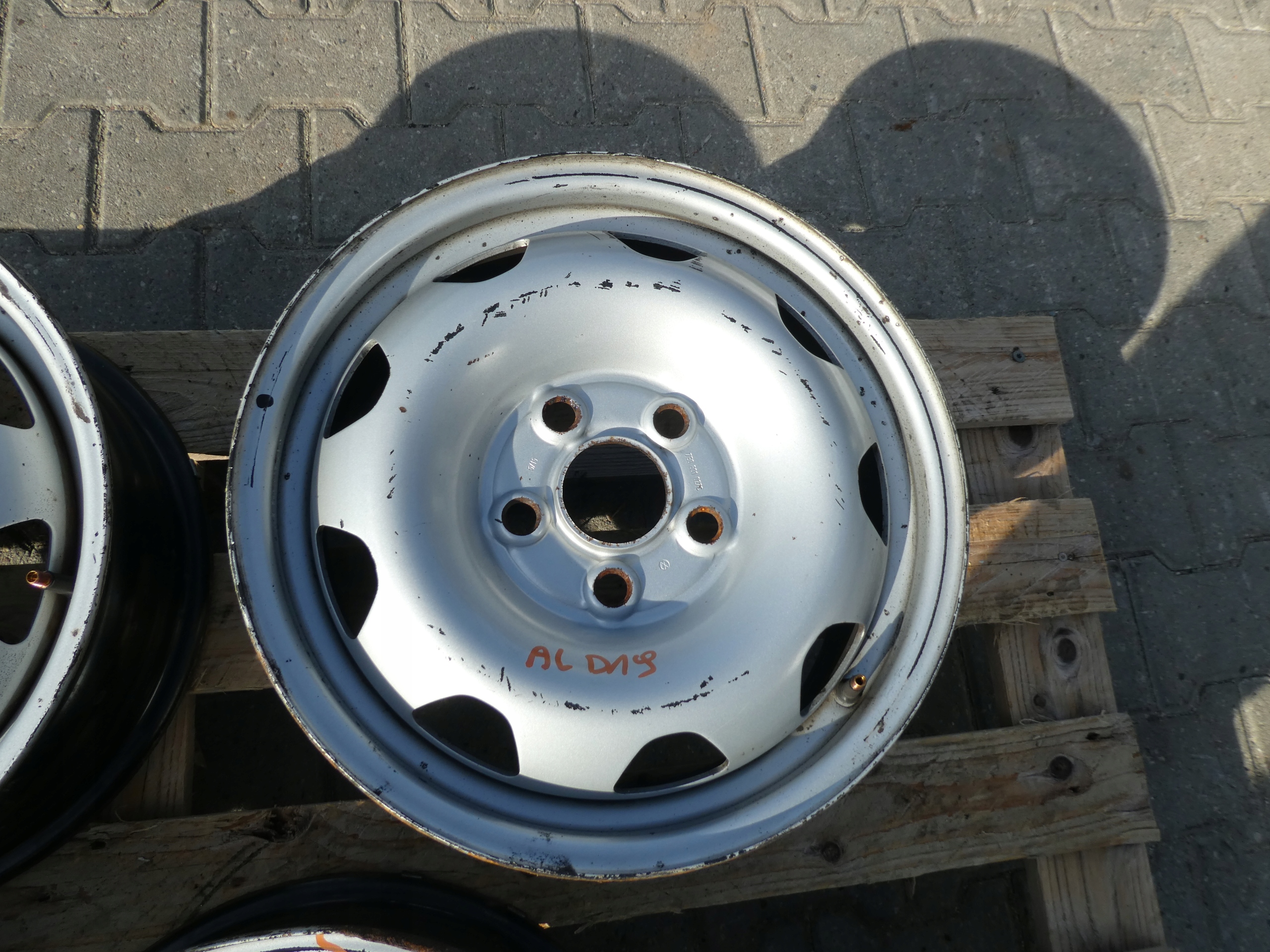 4X discs metal 17CALI 7E0601027C VW T5 T6