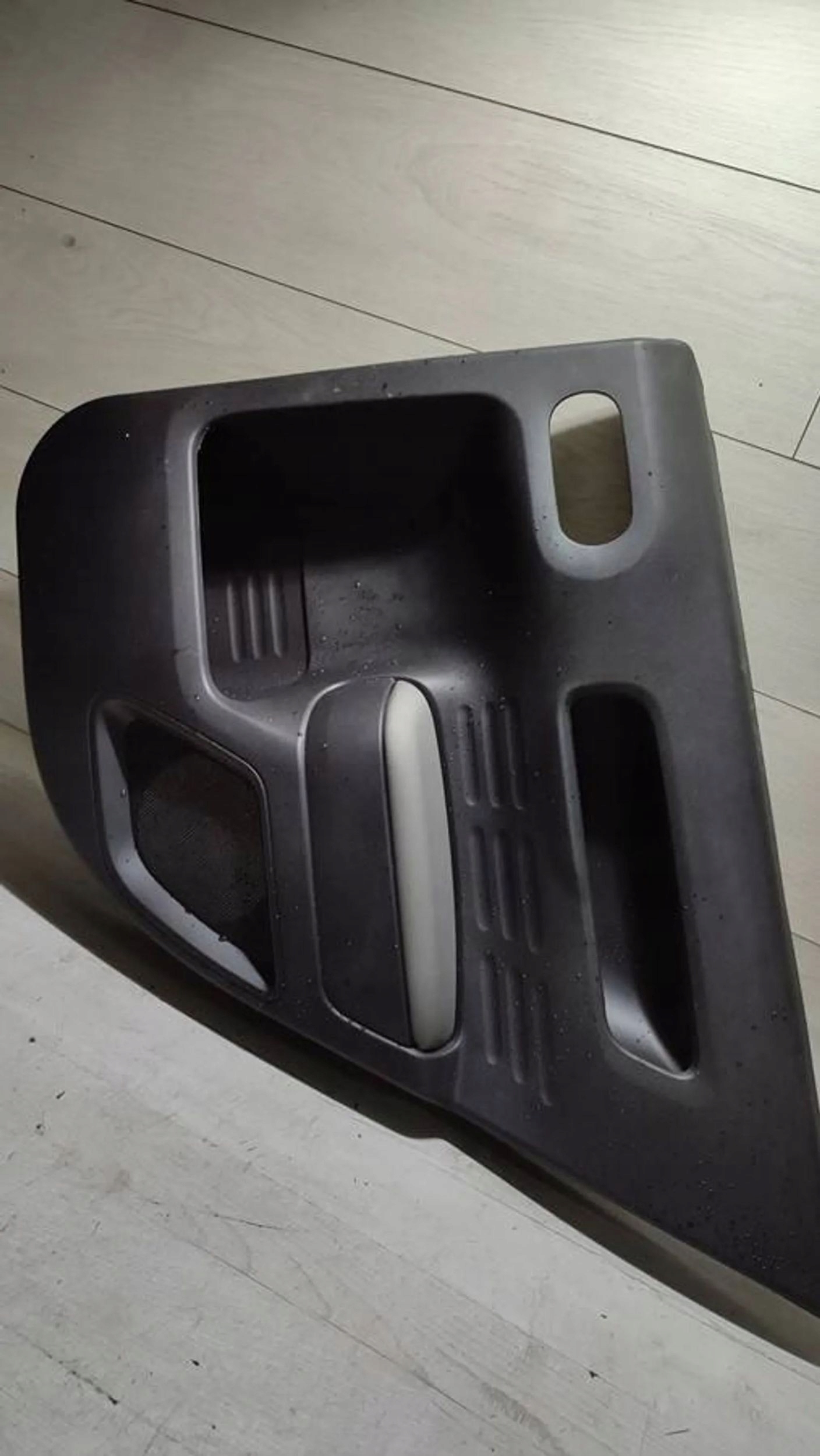 Citroen C4 Cactus 2018 rear part side right side upholstery door