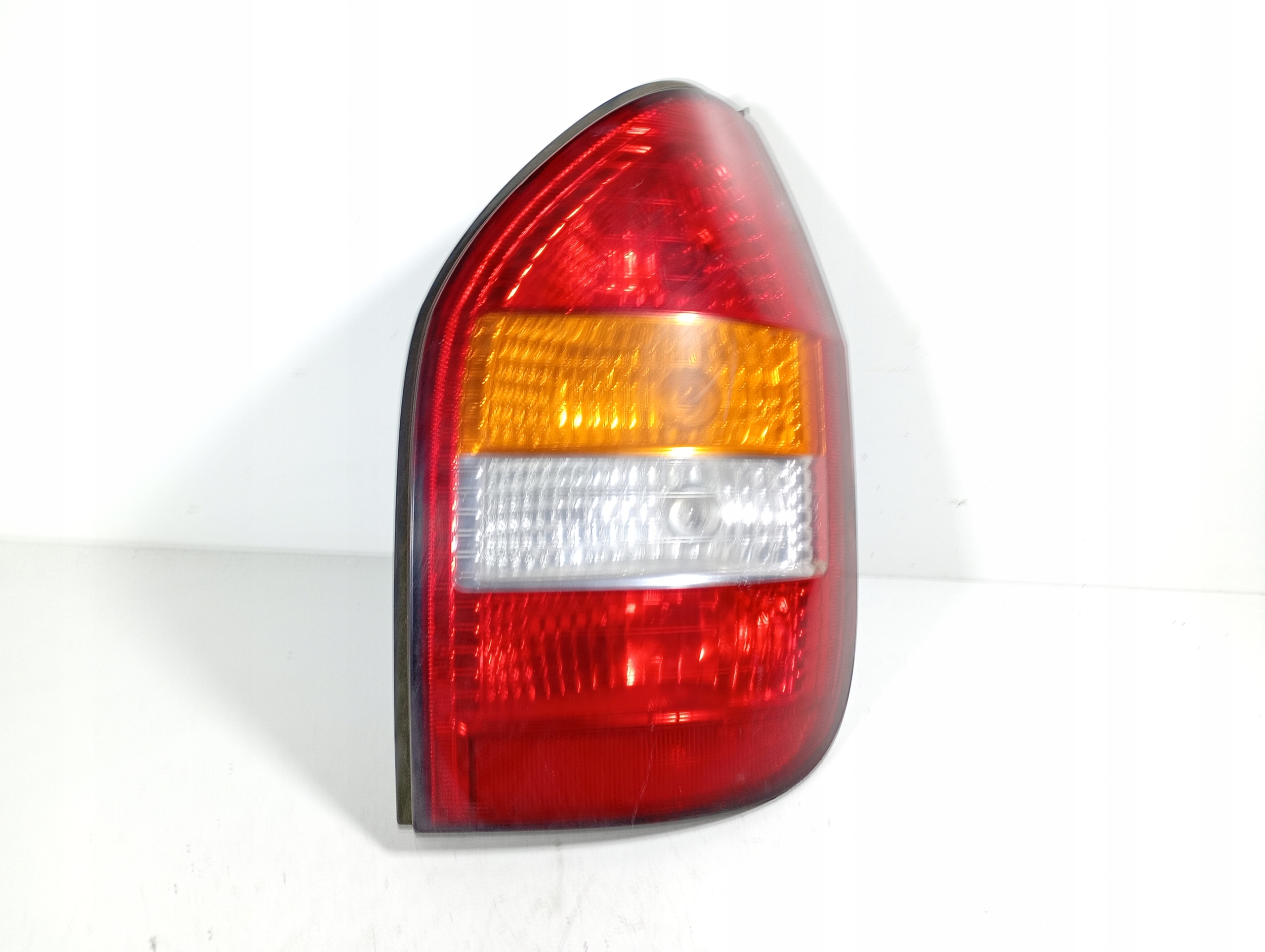 Opel Zafira A 00-05 light right rear rear part