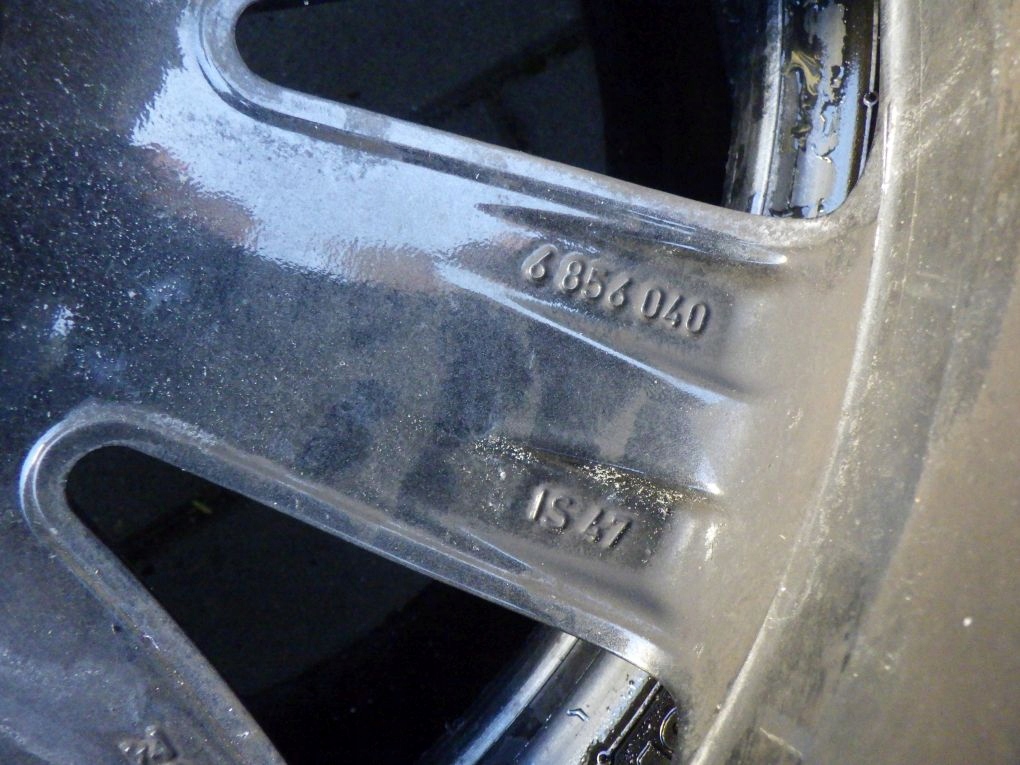 MINI 6856040 8.0J x 19 5x112 ET 47 disk hliníkový