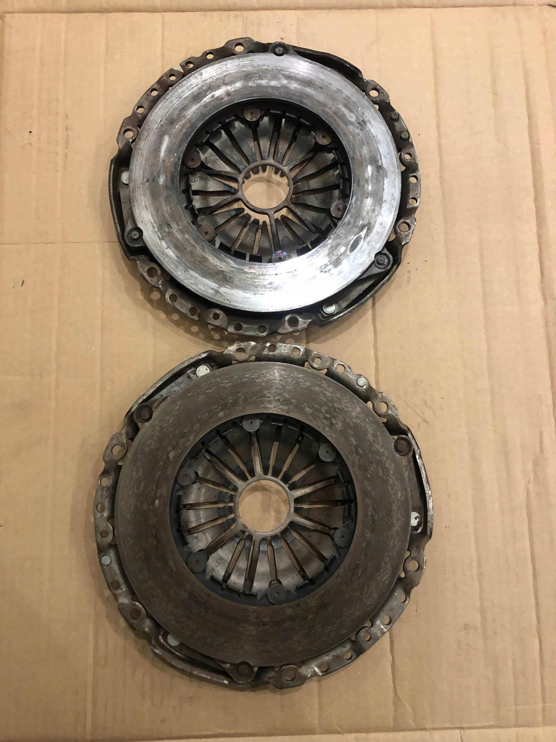 Dociski sprzęgła Mercedes Sprinter 313 2.2CDI,95KW