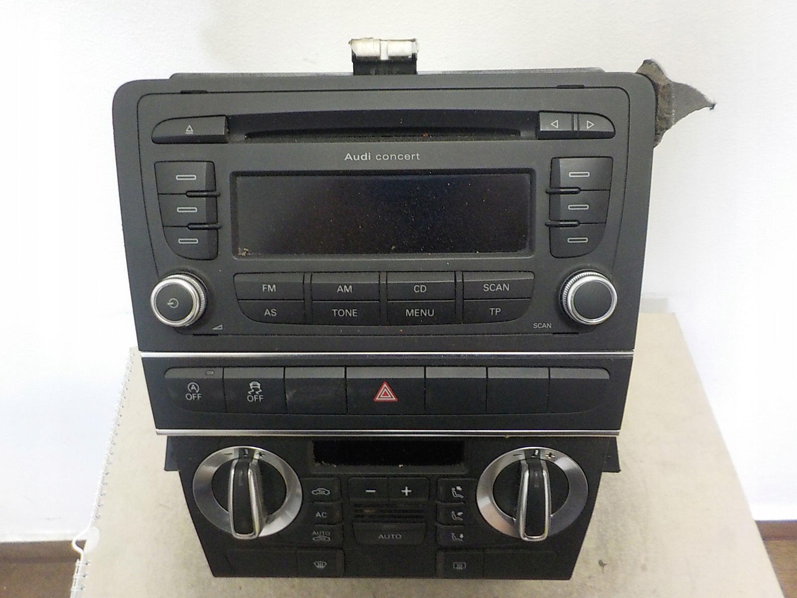 A3 II 8P console central RADIO guard PANEL 2 DIN