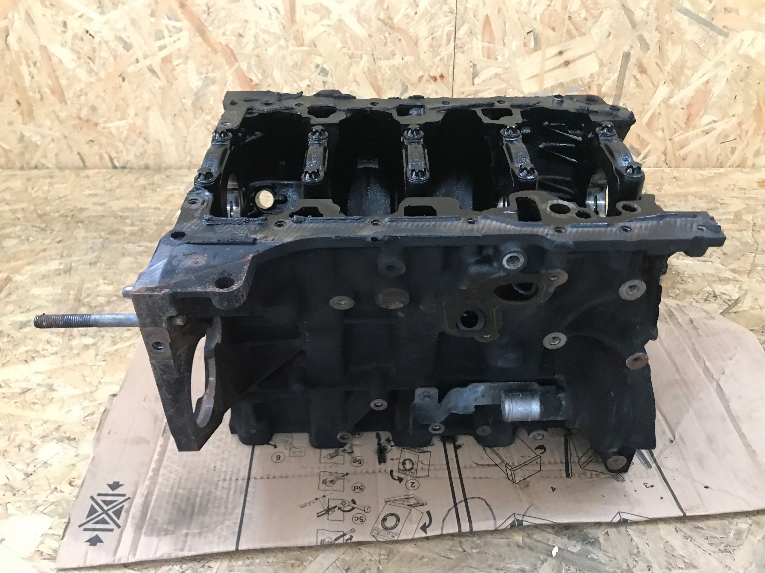 BLOK SILNIKA TŁOKI MASTER III 2.3 DCI BITURBO M9T