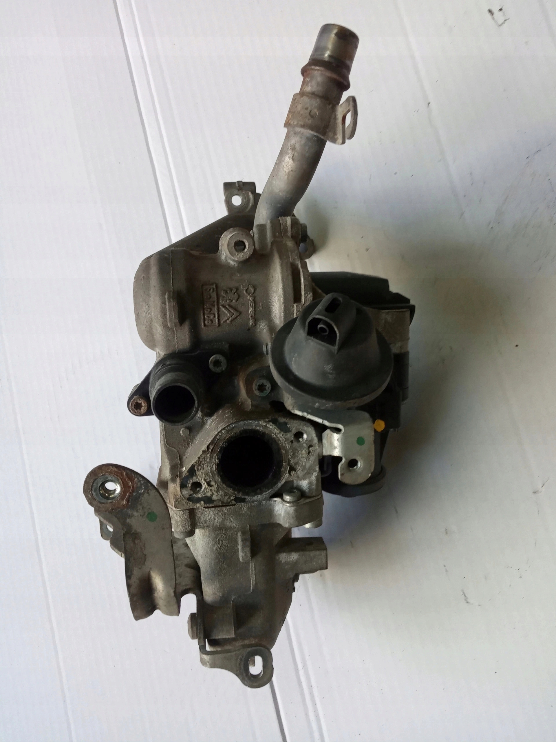 EGR valve FORD FOCUS B-MAX 1.5 TDCI