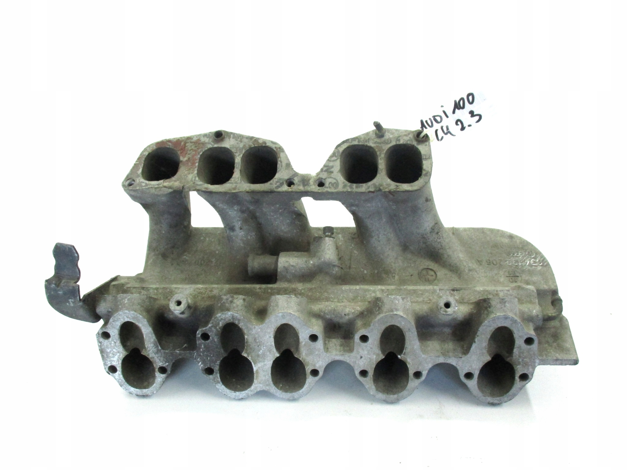 Audi 100 A6 C4 2.3 91-95 впускной коллектор 034133206A