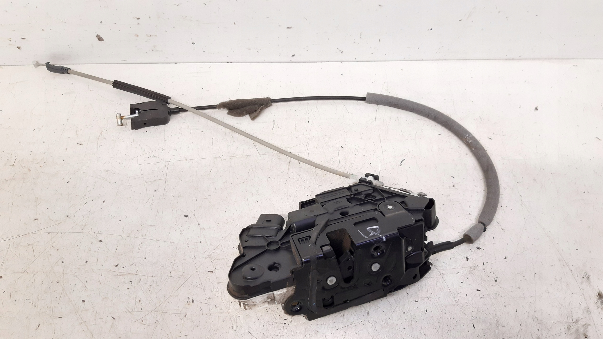lock front front left Seat Ibiza 6J LIFT 1,2 TSI