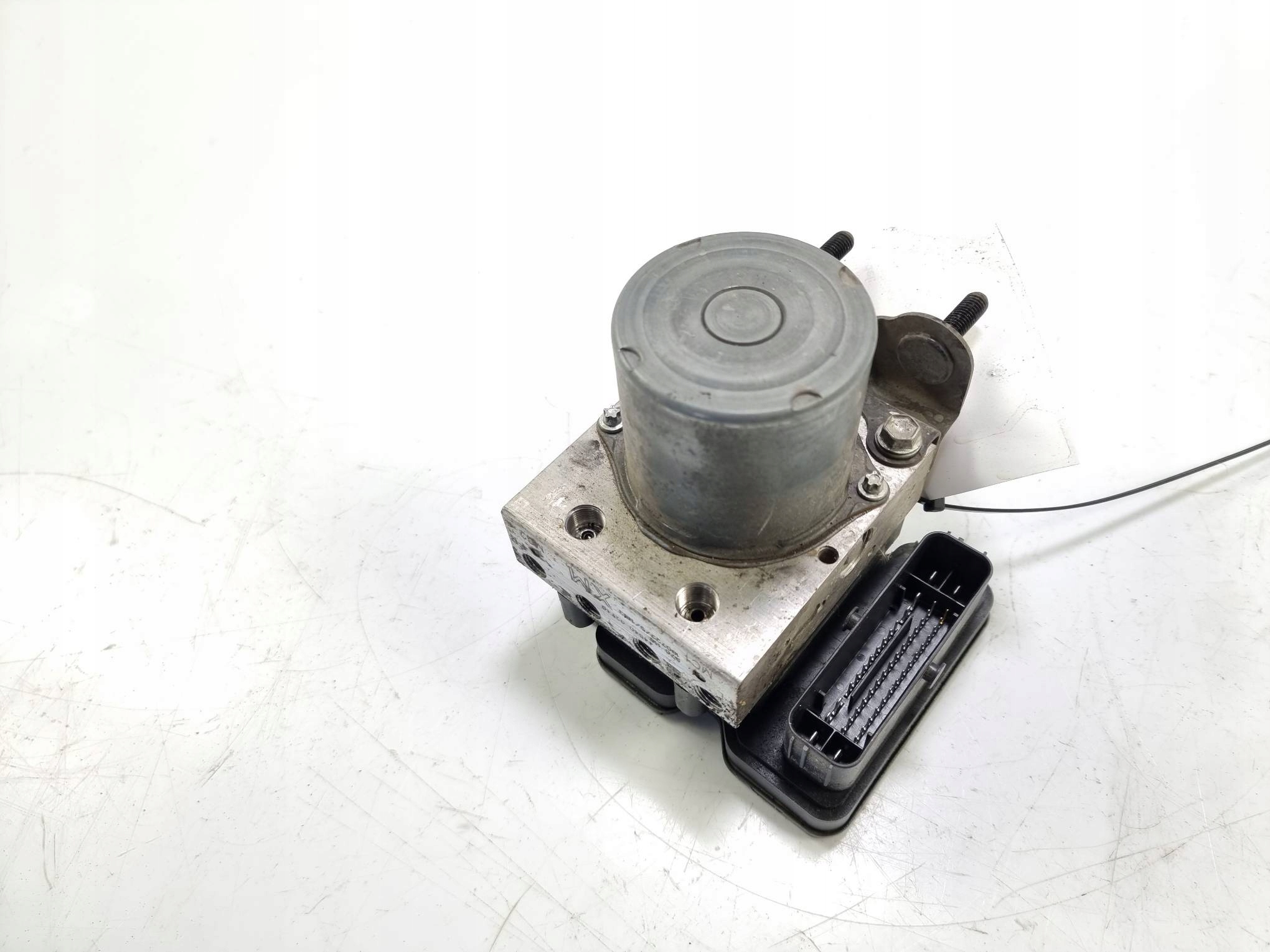 pump ABS brake 44540-02740 TOYOTA COROLLA E21