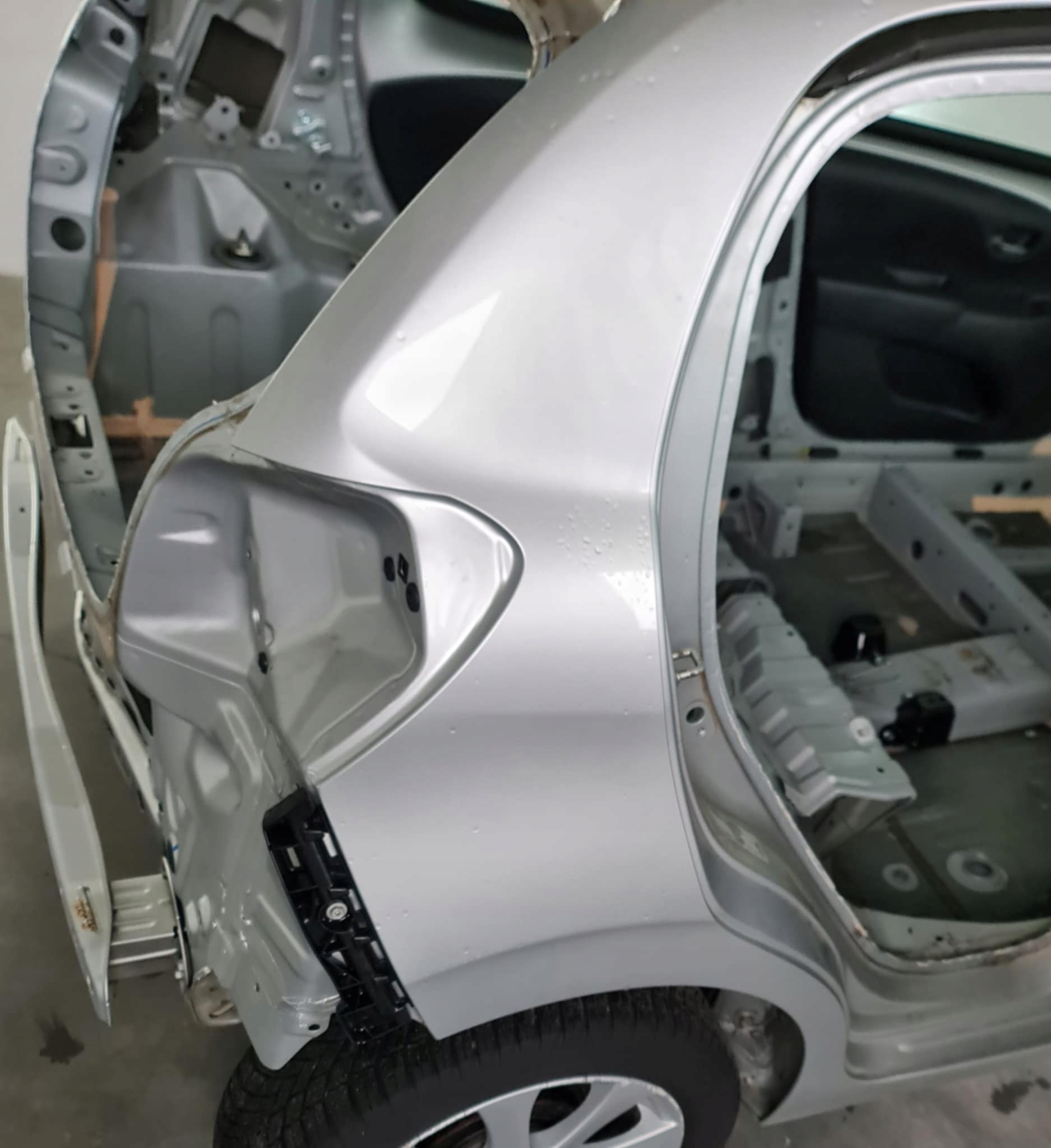 Gurten heck LADEBODEN Kotflügel links,rechts PEUGEOT 108 5DRZWI KTB