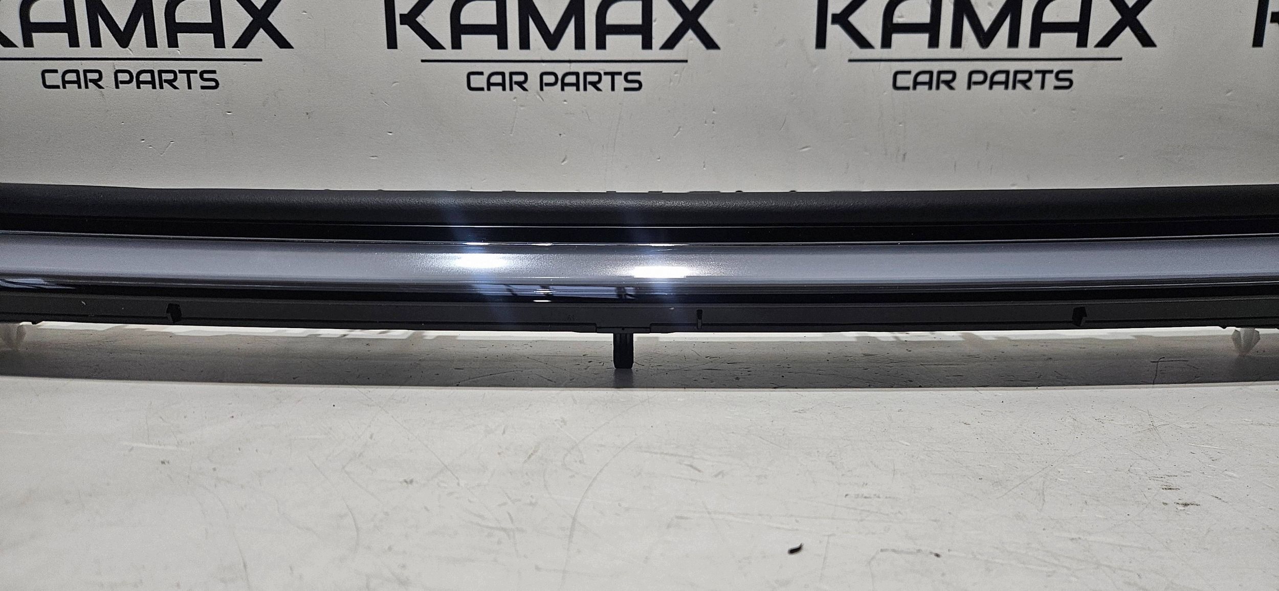 light front central DRL LED TESLA Y LIFT JUNIPER 25- original 203829400E