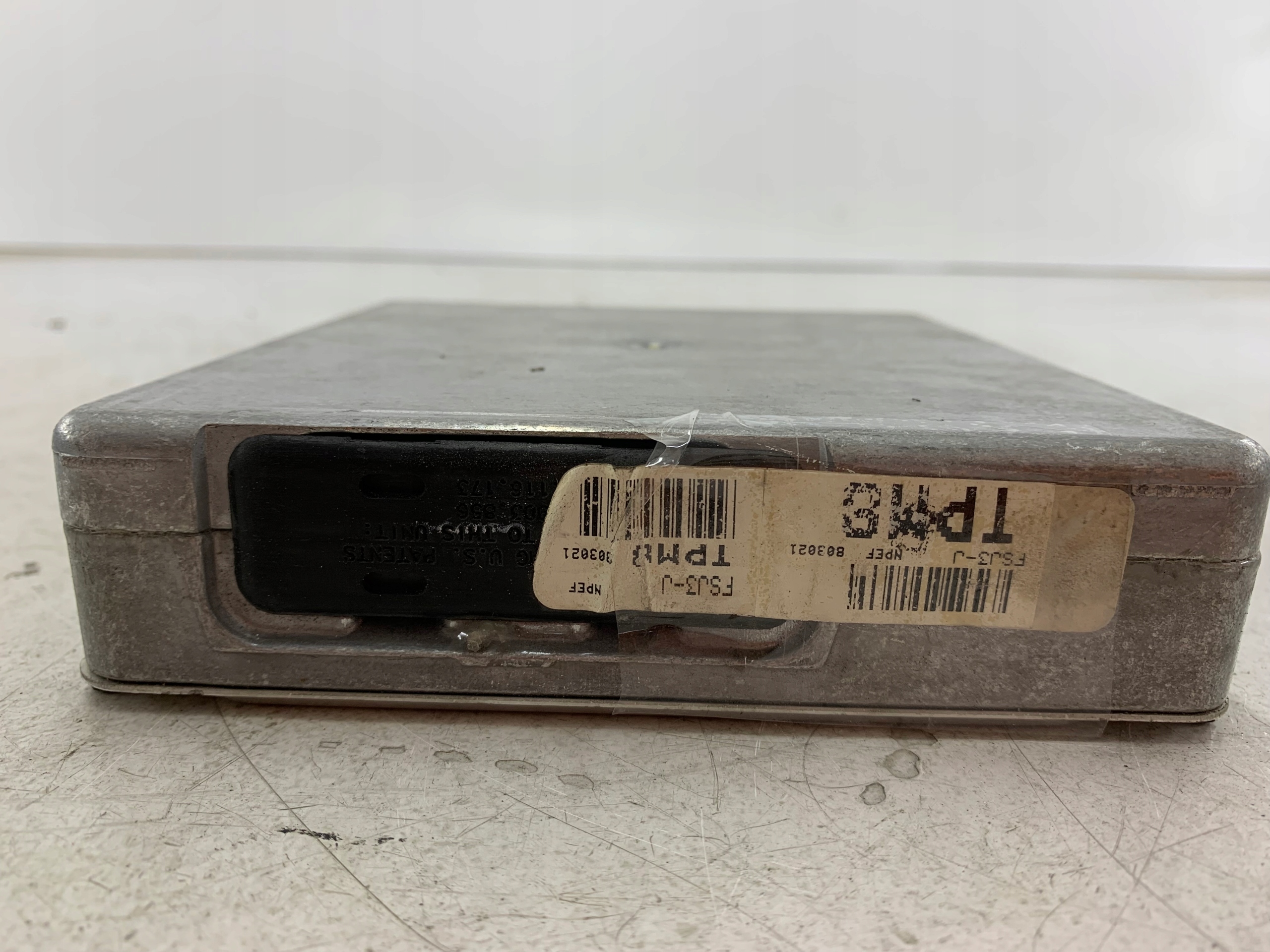 MAZDA 626 GF 2.0 unité de commande électronique uce moteur F7FF12A650FJ