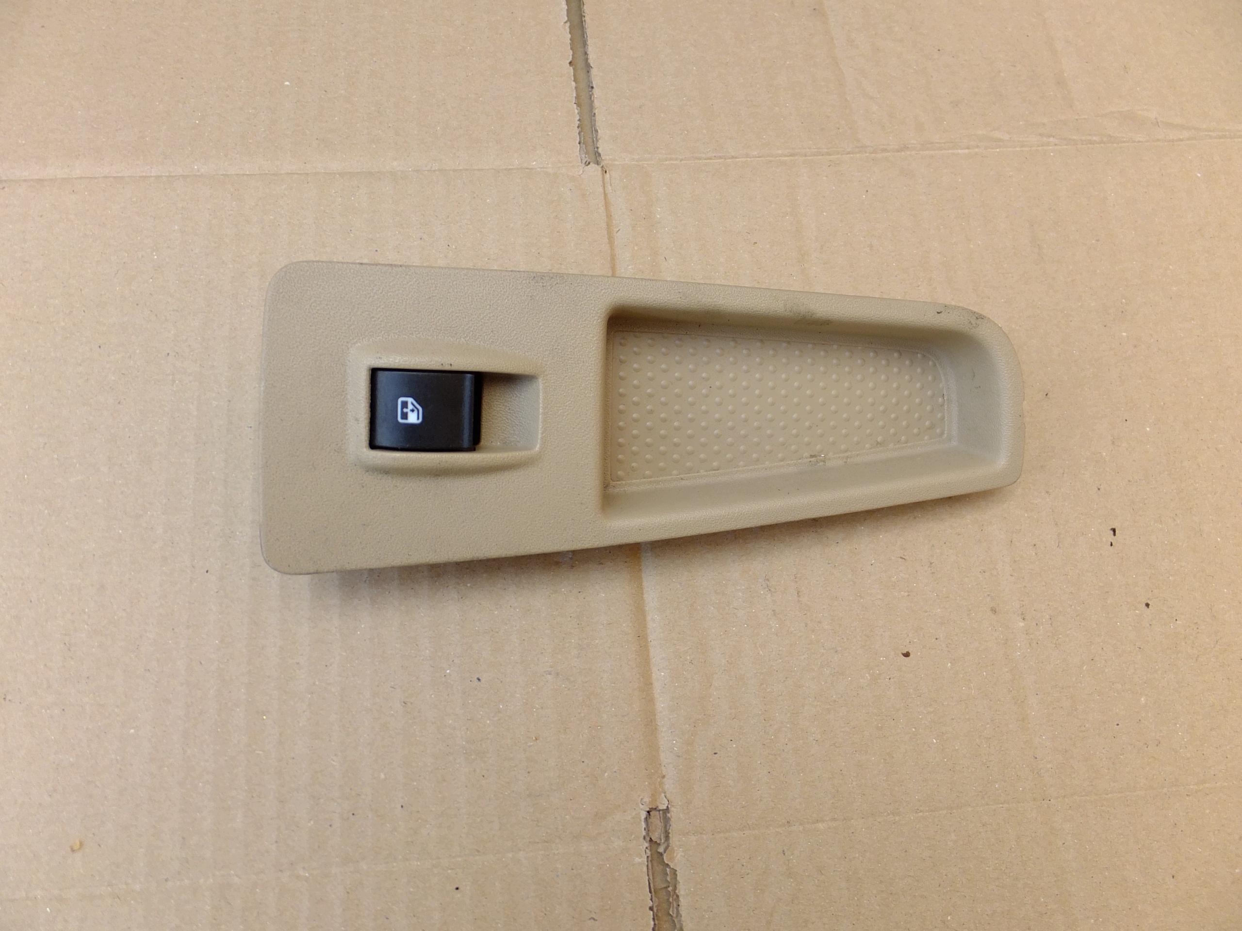 switch windows left rear part lancia delta III 2012r