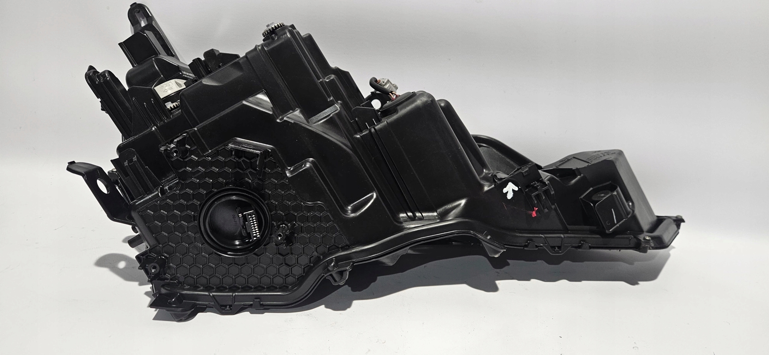 light left front LED LEXUS UX 18-22 EUROPA original