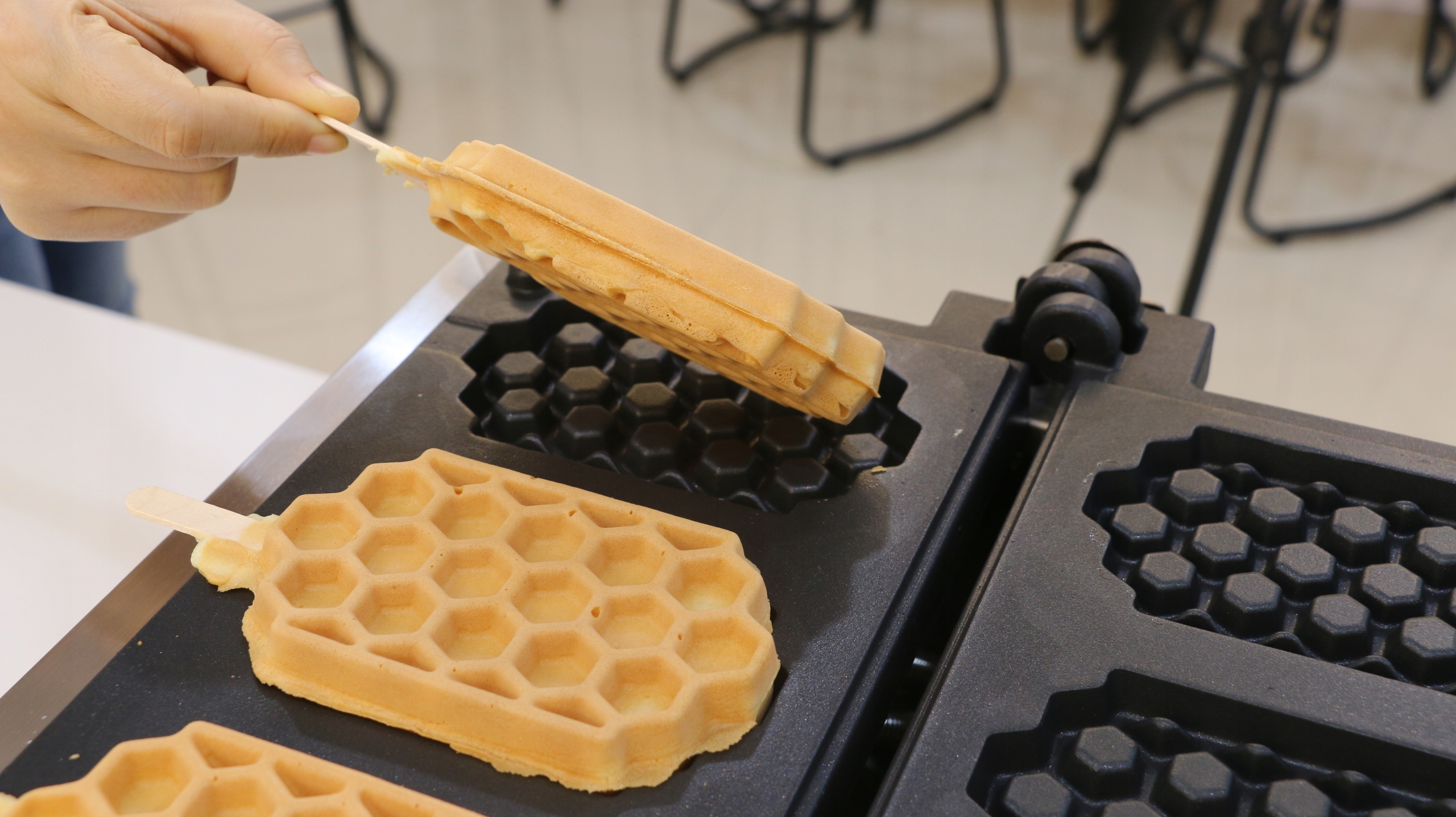 NOWOŚĆ! gofrownica gofry na patyku waffle profesjonalna CUKUS Kod producenta BH-4003