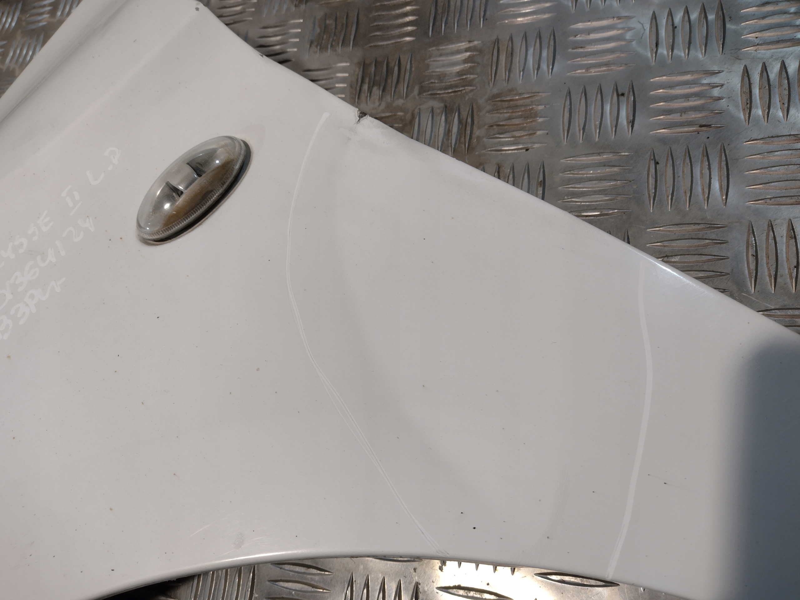 fender left front Citroen C-Elysee II 2 lift k: EWP