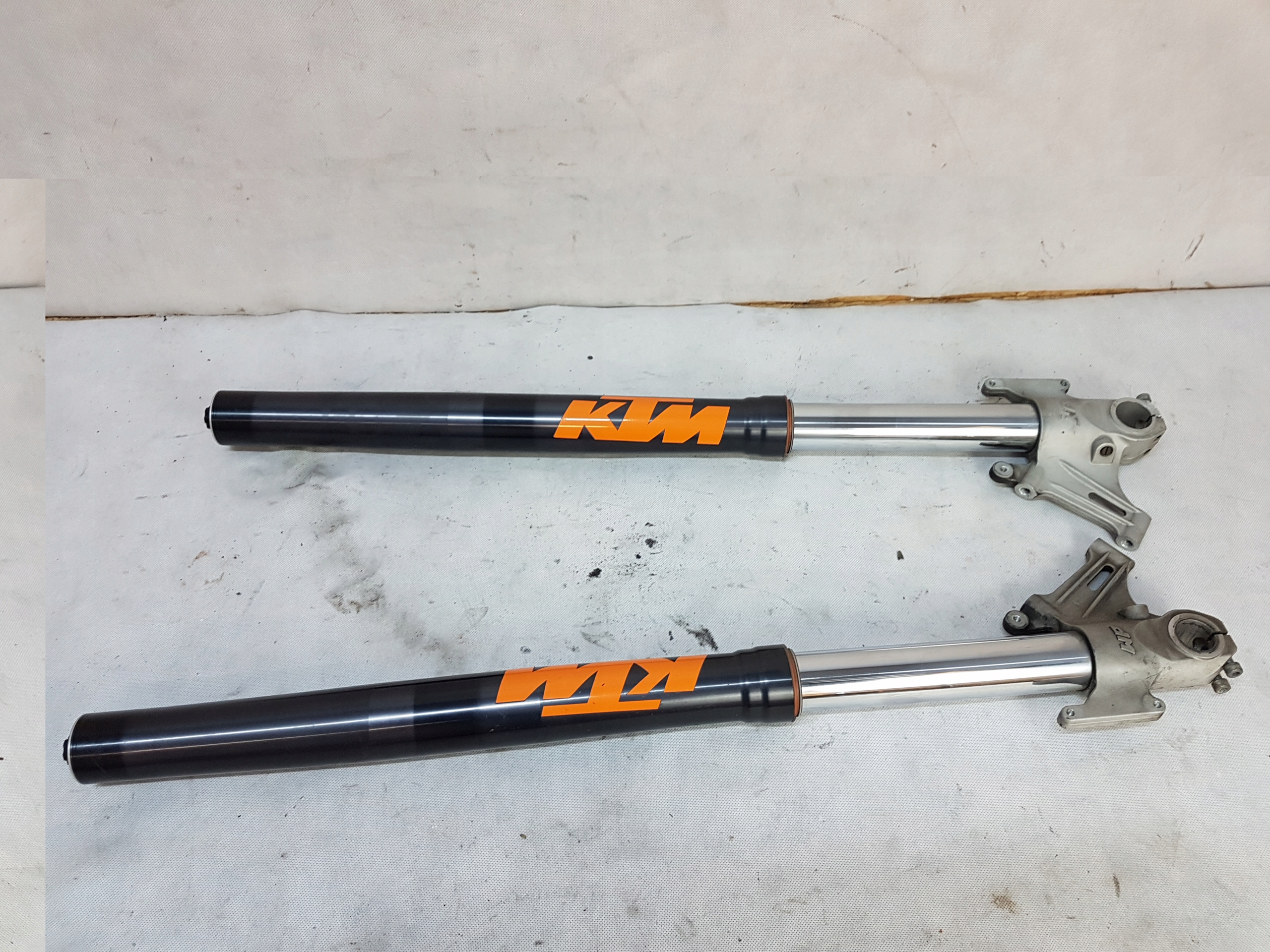 KTM 950 SM LAGI АМОРТУЗАТОРЫ LC8