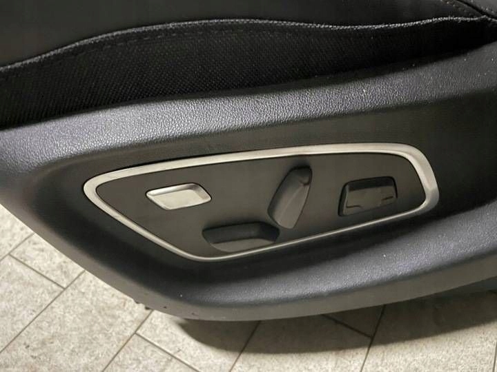 Siège Latérale/côté Interne RENAULT ESPACE V LIFT STAN Comme Neuf