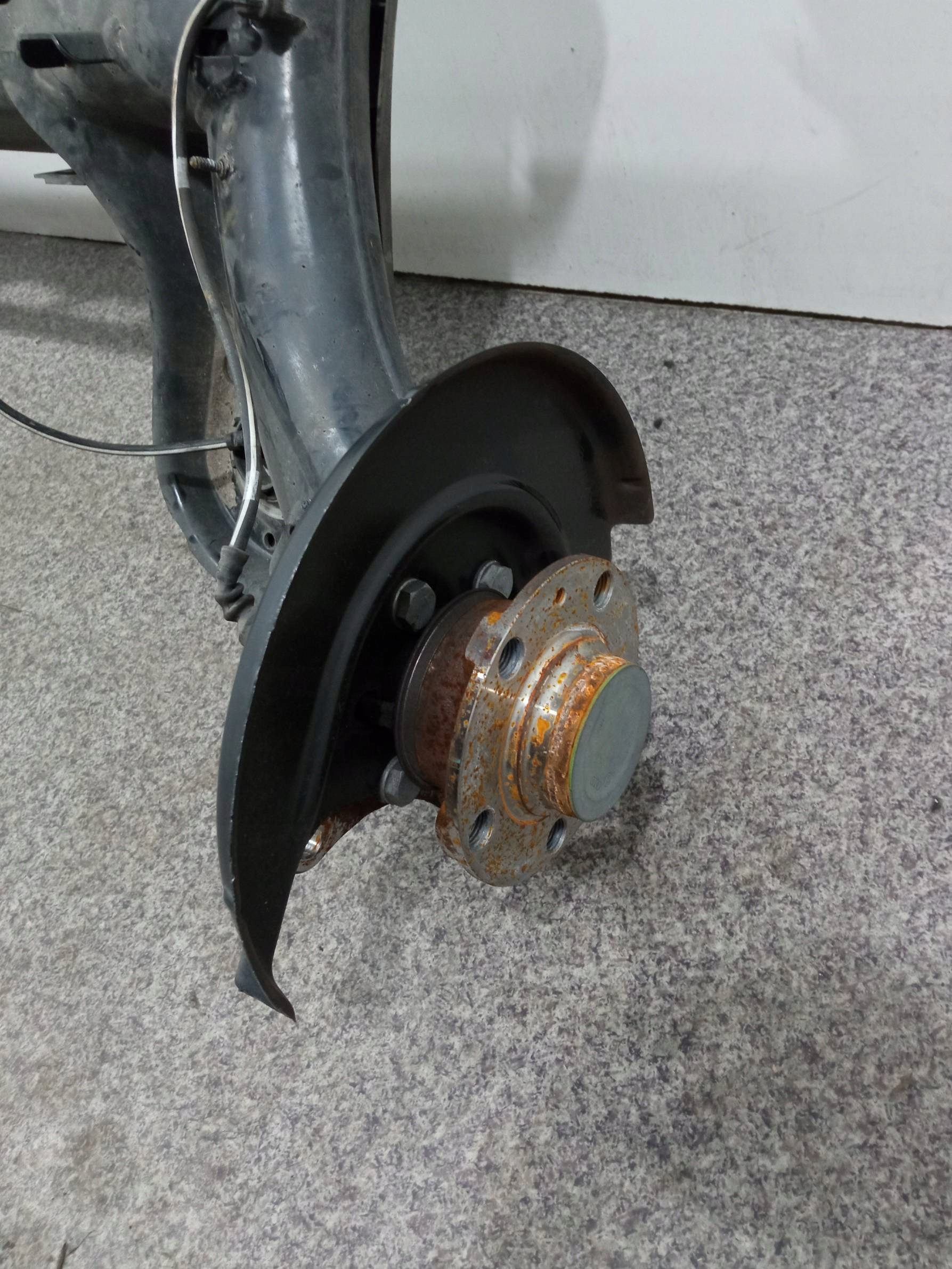 BELKA ZAWIESZENIA TYŁ TARCZE 23R Skoda Kamiq I (2019- ) Numer katalogowy części belka