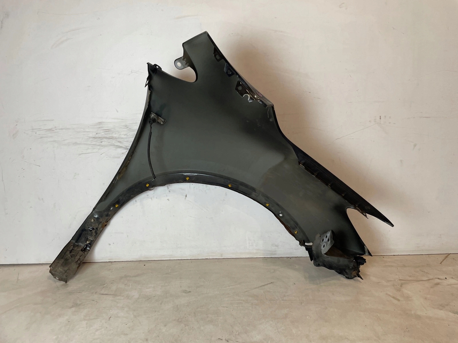 fender front front left Opel Mokka A black