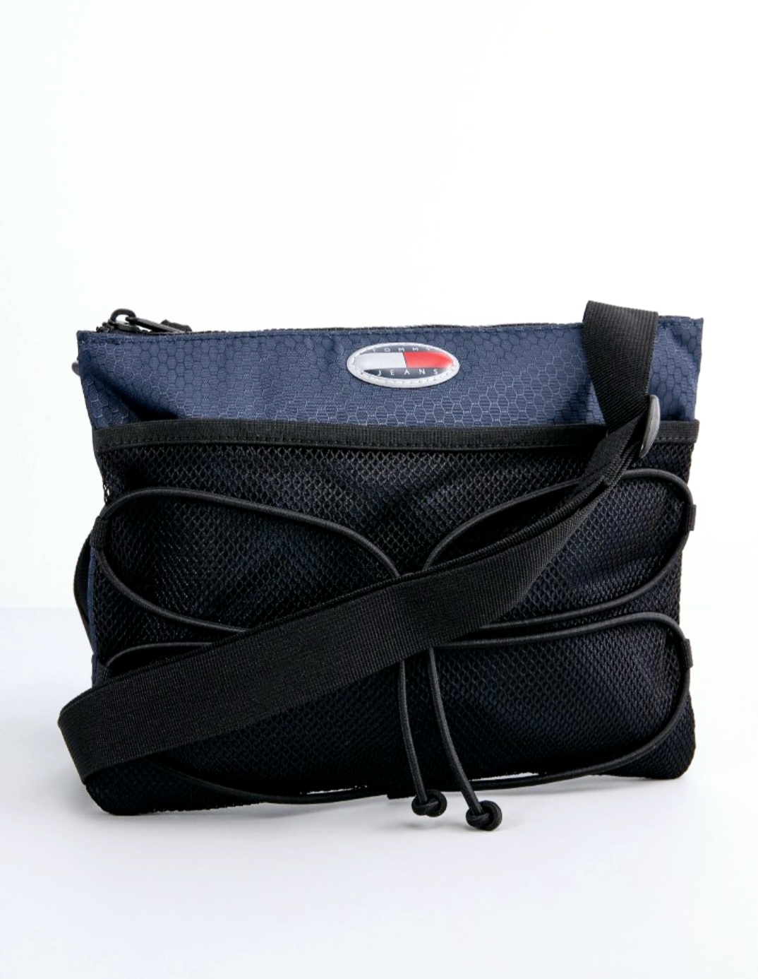 Tommy Hilfiger Taška přes rameno Sáček