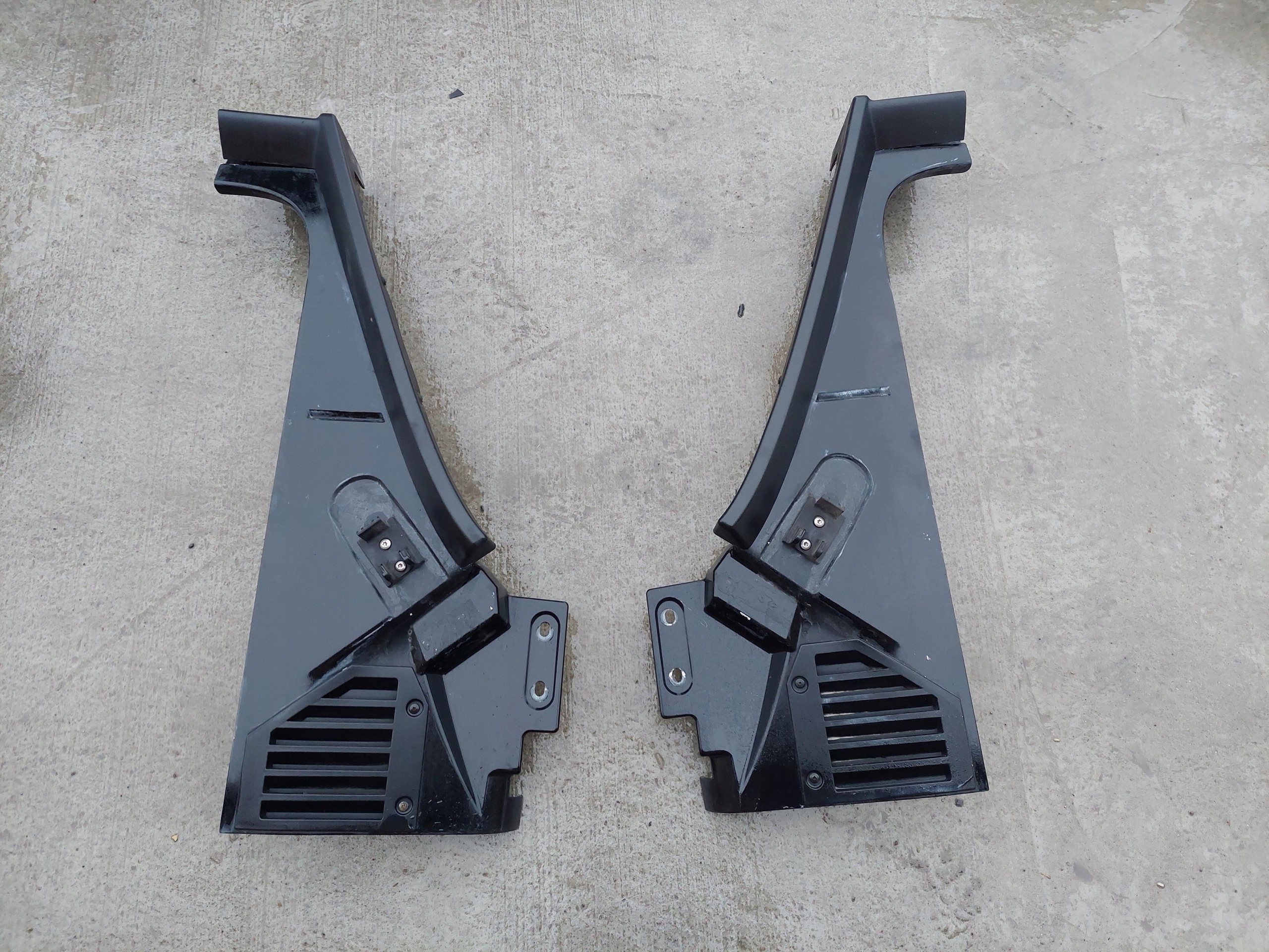 fender + moulding left front front left HUMMER H2