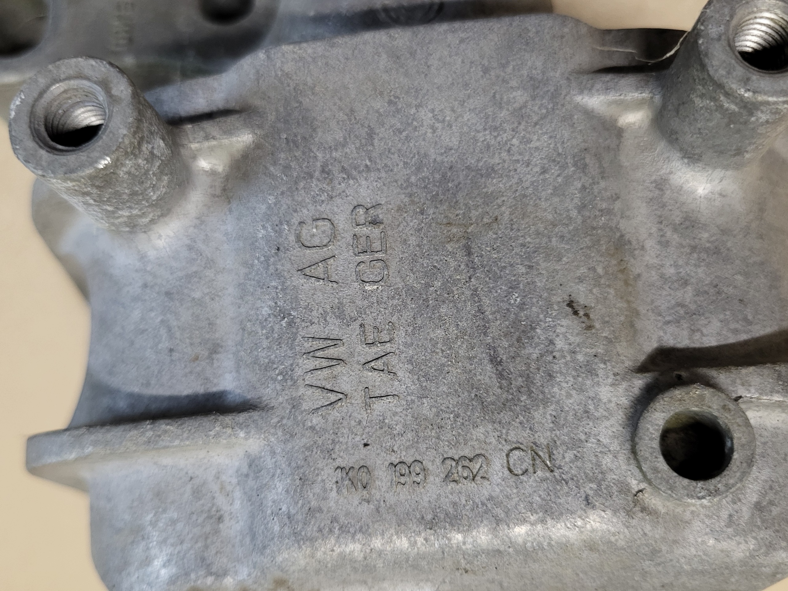 engine mount VW GOLF V VI SEAT LEON 1P1 AUDI A3 8P 1K0199262CN OE