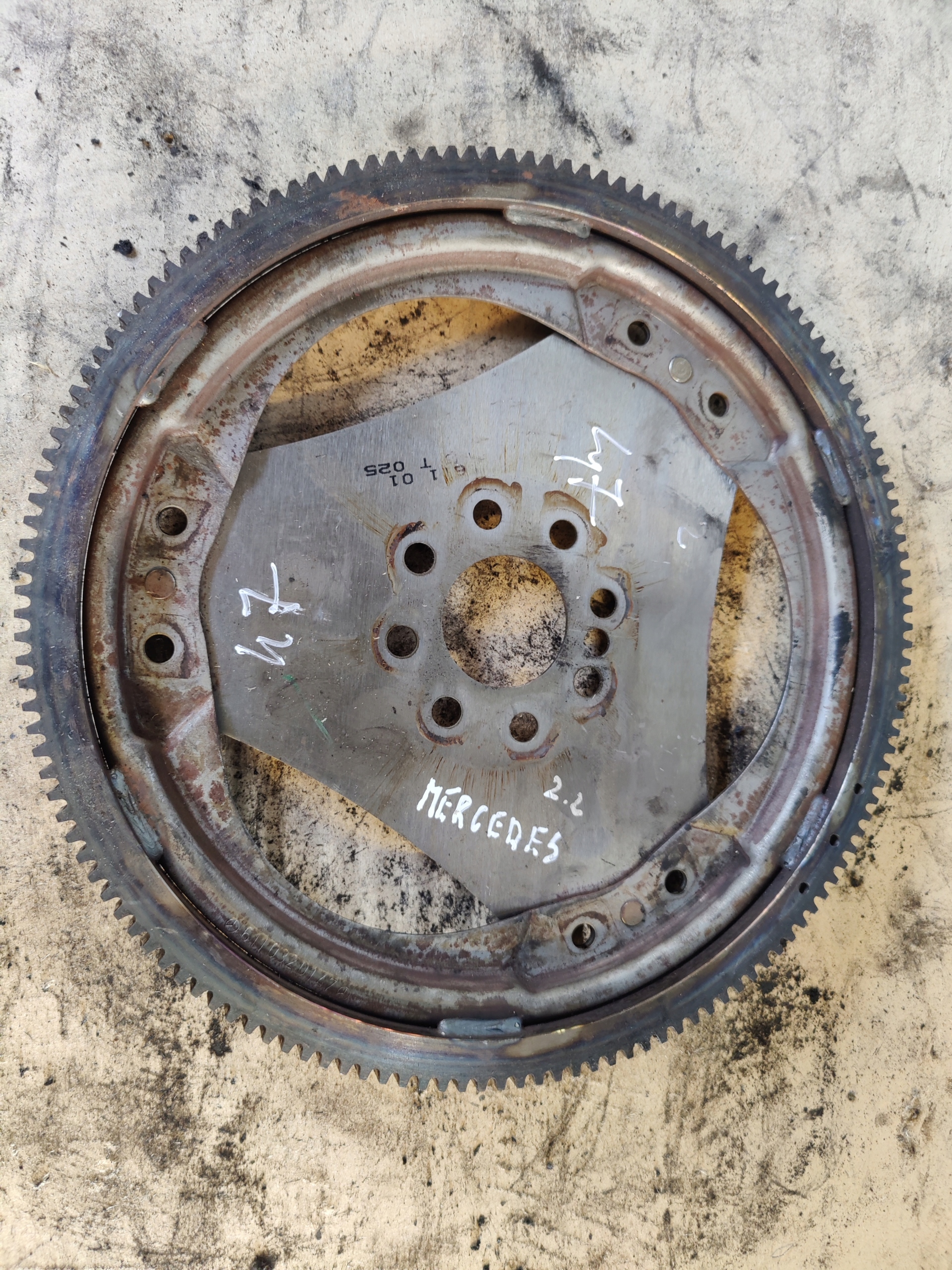 MERCEDES 2.2CDI KOŁO ZAMACHOWE 6110320147