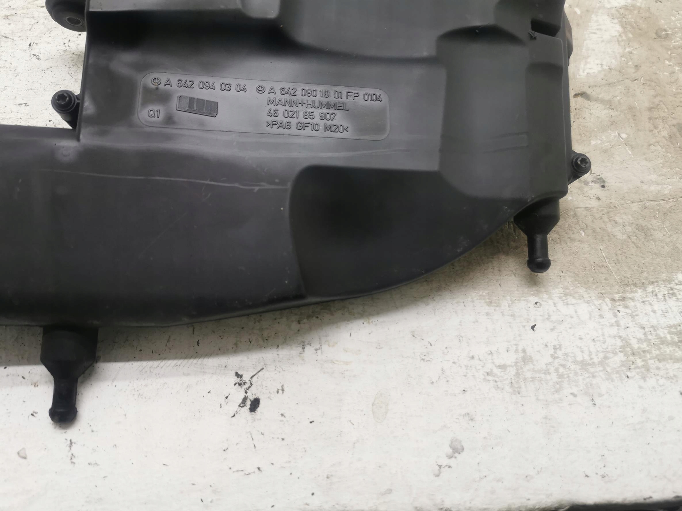 Gehäuse filter luft MERCEDES E-KLASA W211 3.0