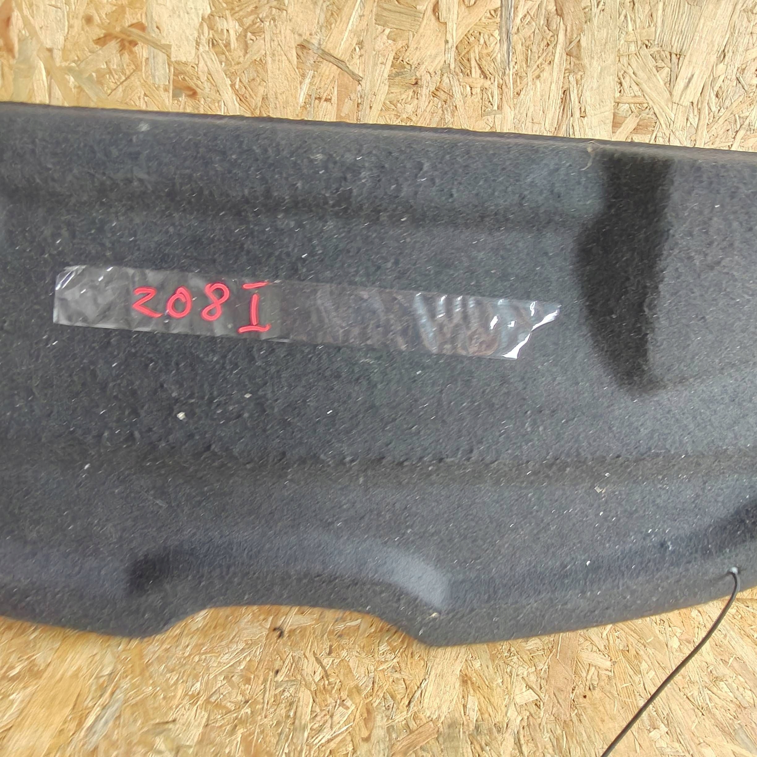 plato boot Peugeot 208 and