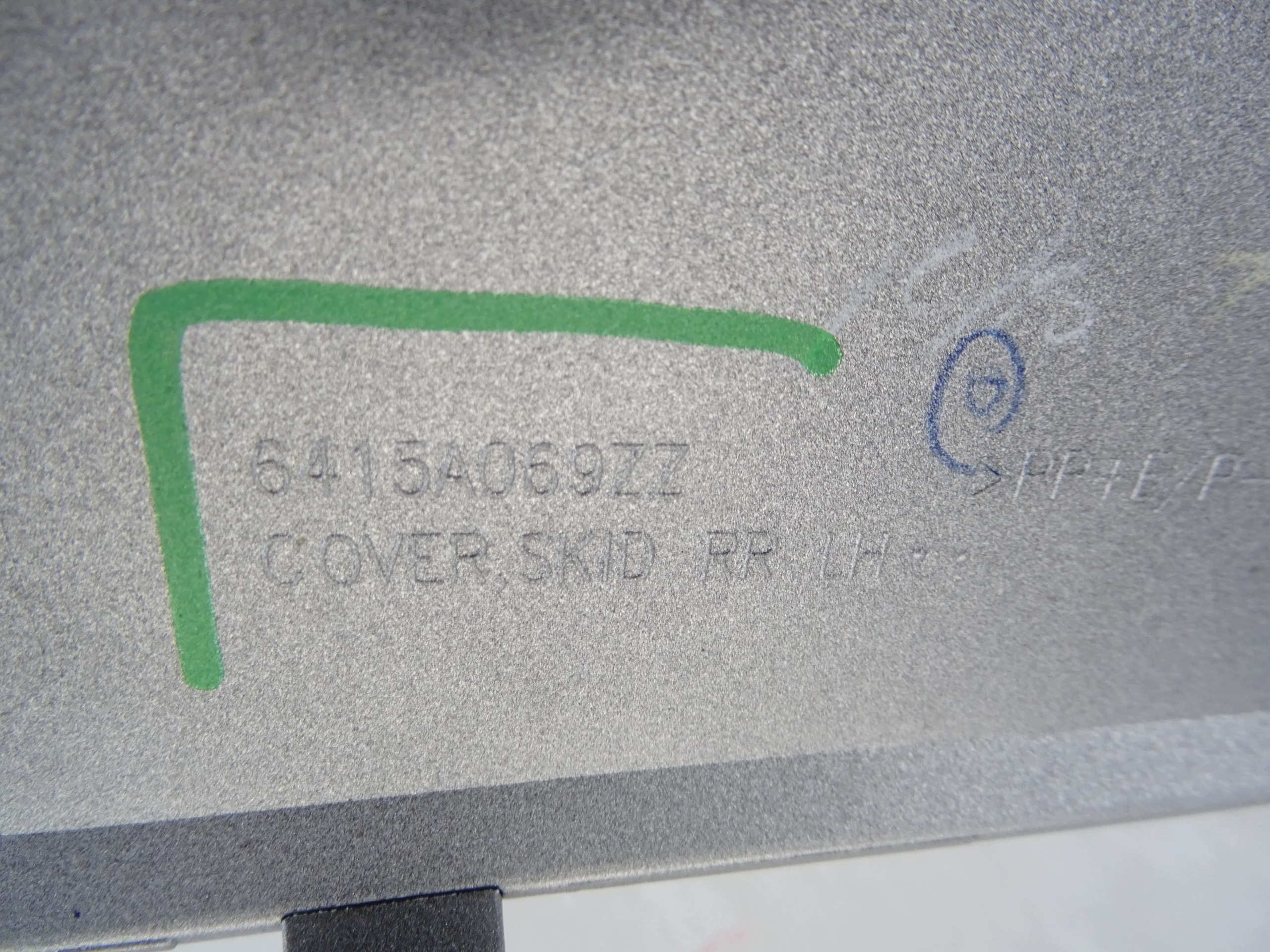 moulding for bumper left rear part MITSUBISHI ECLIPSE CROSS 6415A069ZZ