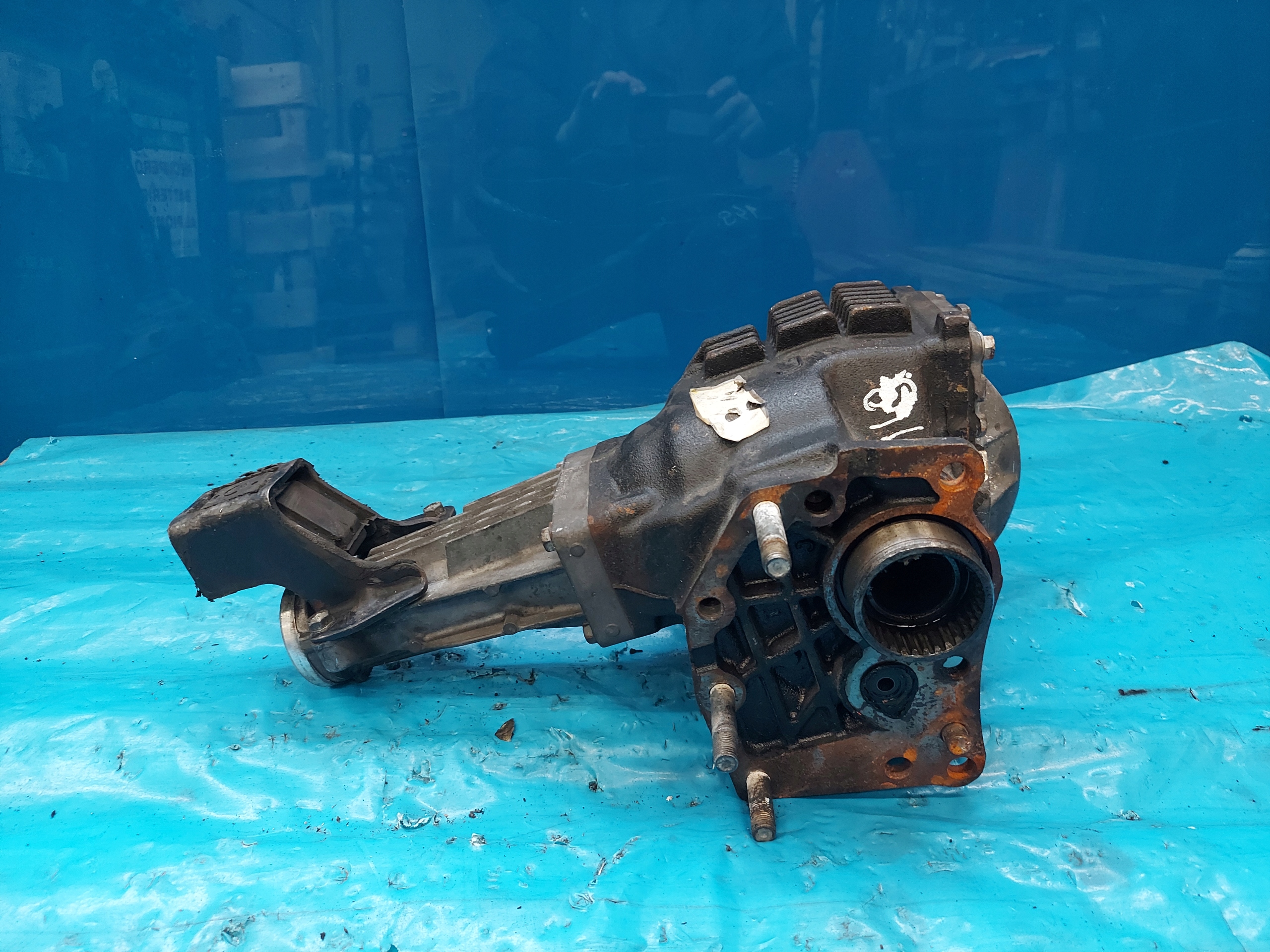 REDUKTOR diff TOYOTA RAV-4 II 2.0 D4D J front