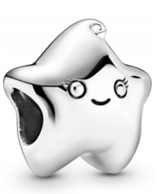 

Charms Gwiazdka Isa do Pandora