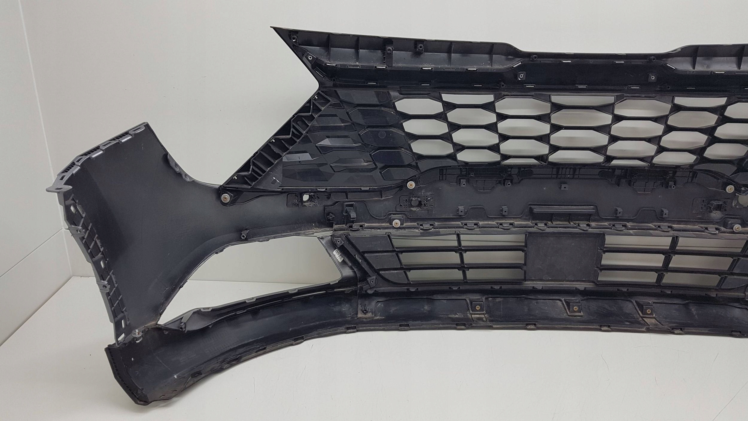 KIA SPORTAGE 5 V 2021 - bumper front 86511-R2000